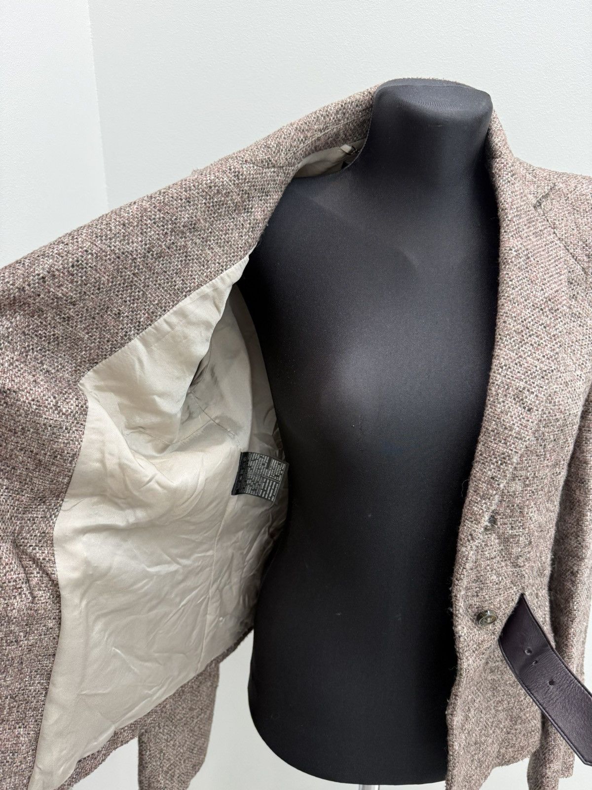 Salvatore Ferragamo Salvatore Ferragamo Wool Blazer With Leather Belt Size M / US 6-8 / IT 42-44 - 8 Thumbnail