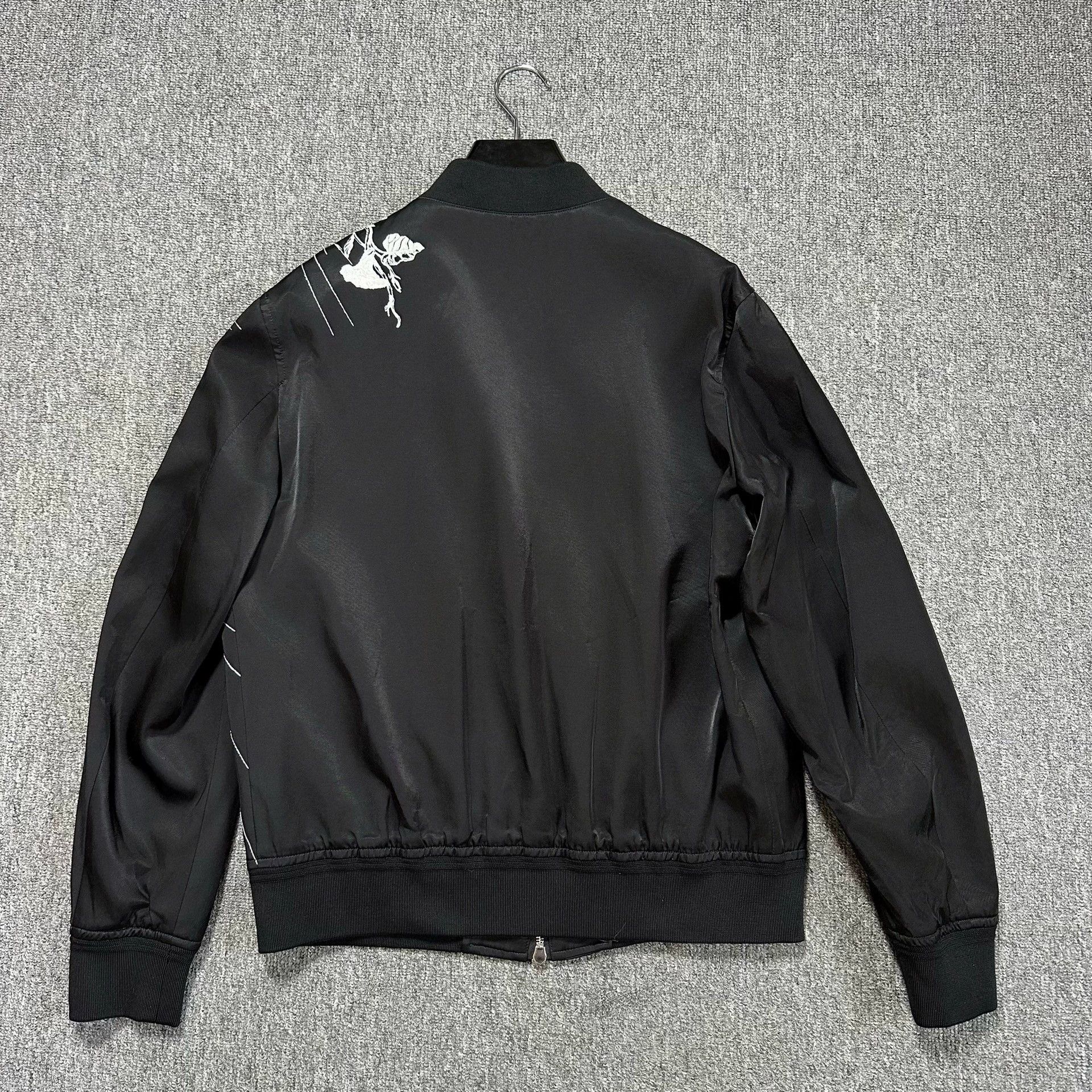 Alexander McQueen black embroidered heavy-duty jacket by mcqueen Size US L / EU 52-54 / 3 - 3 Thumbnail