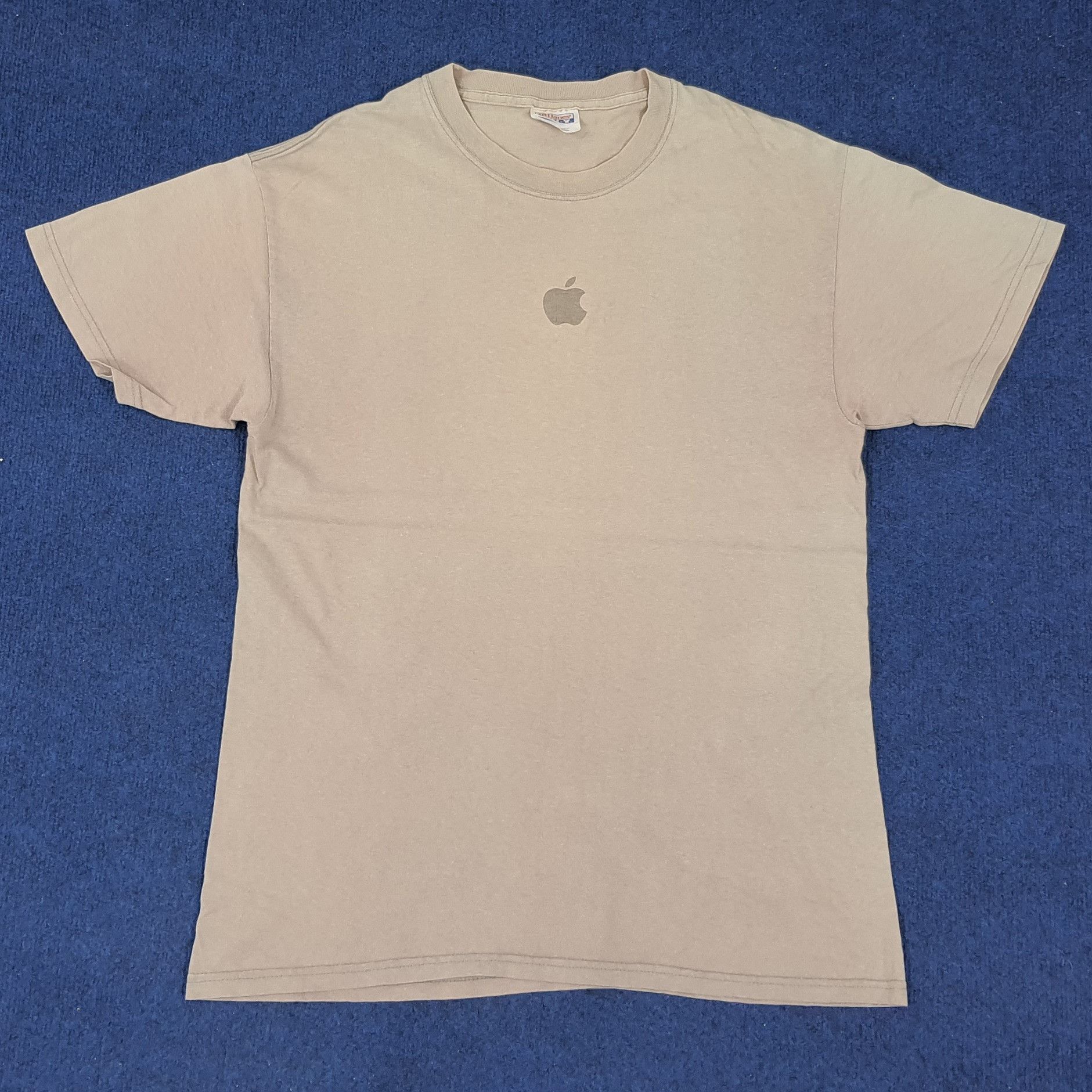 Apple × Vintage Vintage Apple Product Center Logo iPhone Streetwear Tshirt Size US M / EU 48-50 / 2 - 1 Thumbnail