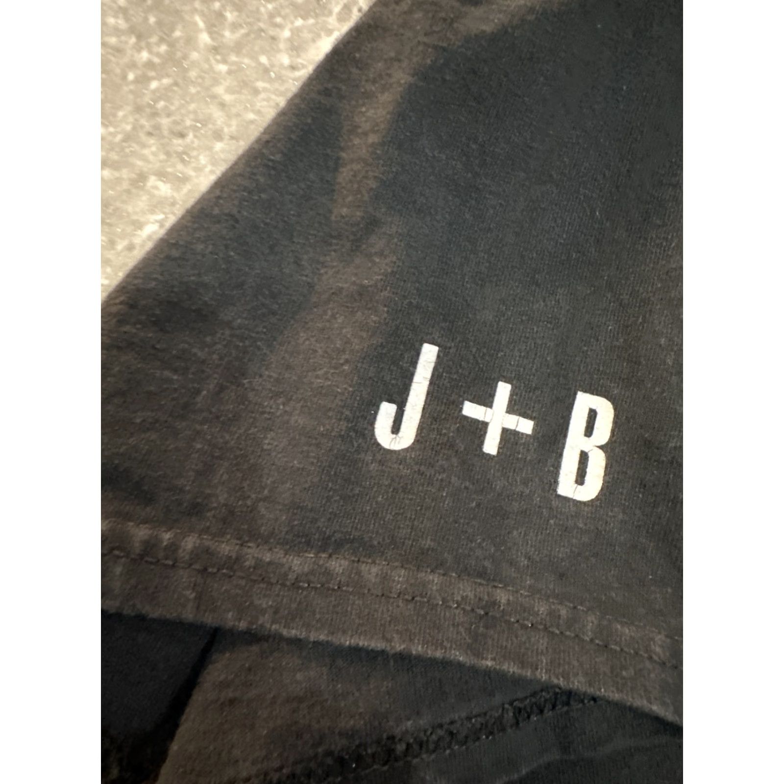Vintage OTR II On The Run Jay Z Beyonce 2018 Concert Shirt Adult M Black J+B On The Run (CUT OFF) Size US M / EU 48-50 / 2 - 7 Thumbnail