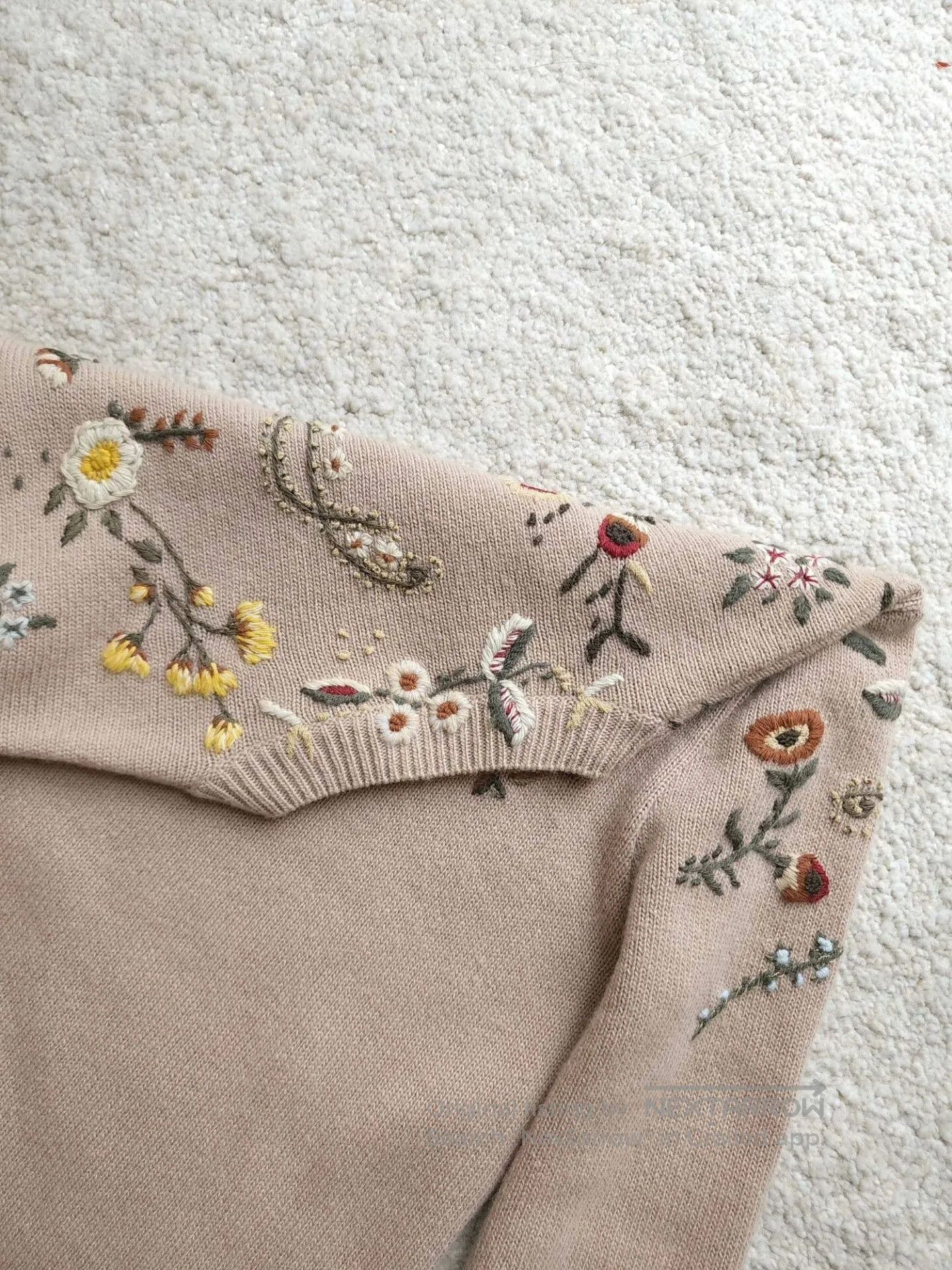 Dior Christian Dior Floral Embroidered Knit Sweater. Size US S / EU 44-46 / 1 - 3 Thumbnail