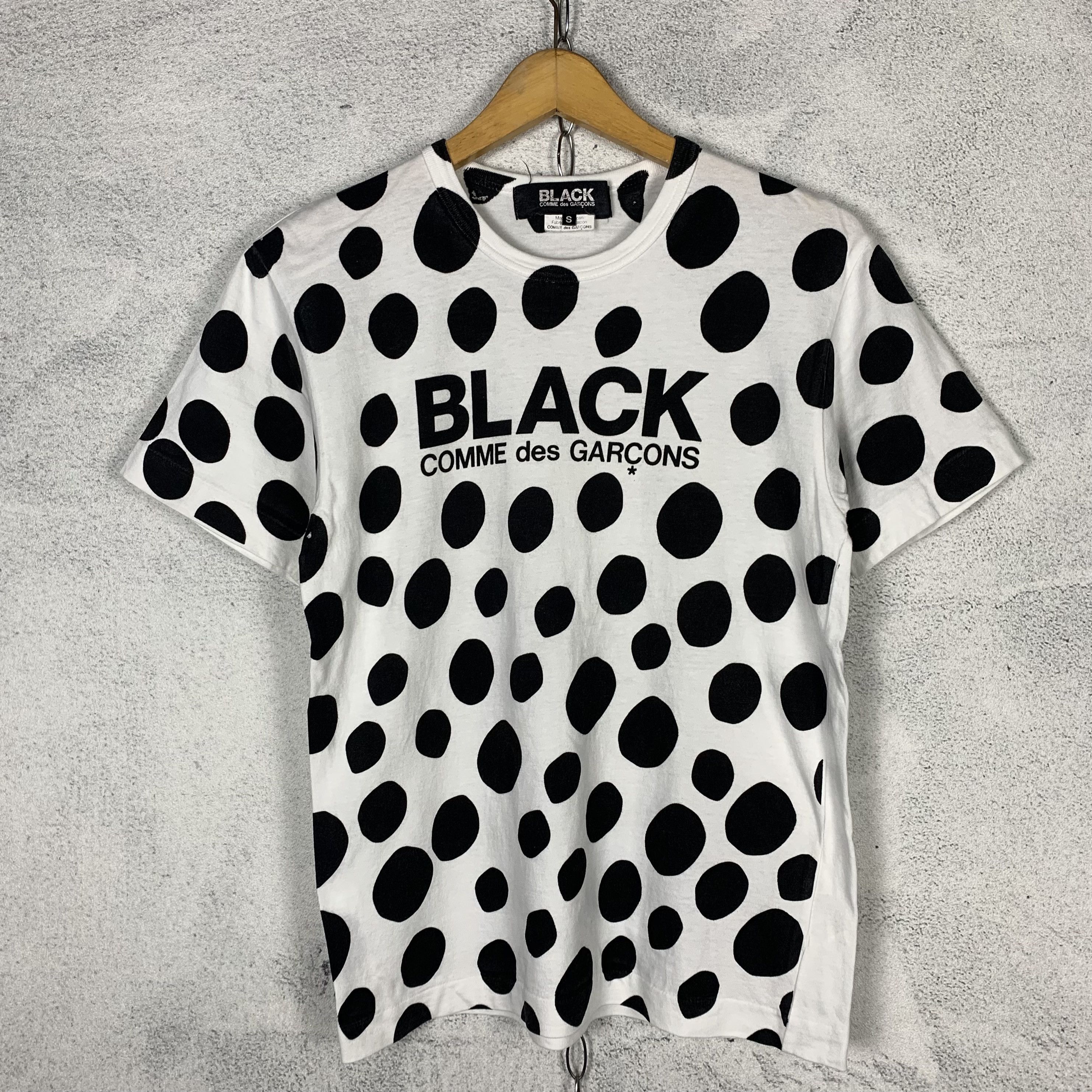 Comme des Garcons Black Comme Des Garcons CDG Polkadot Tshirt Size US S / EU 44-46 / 1 - 1 Thumbnail