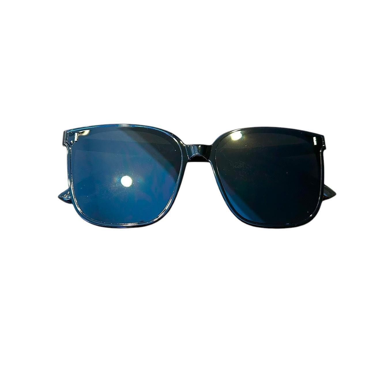 Vintage Sunglasses Size ONE SIZE - 1 Thumbnail