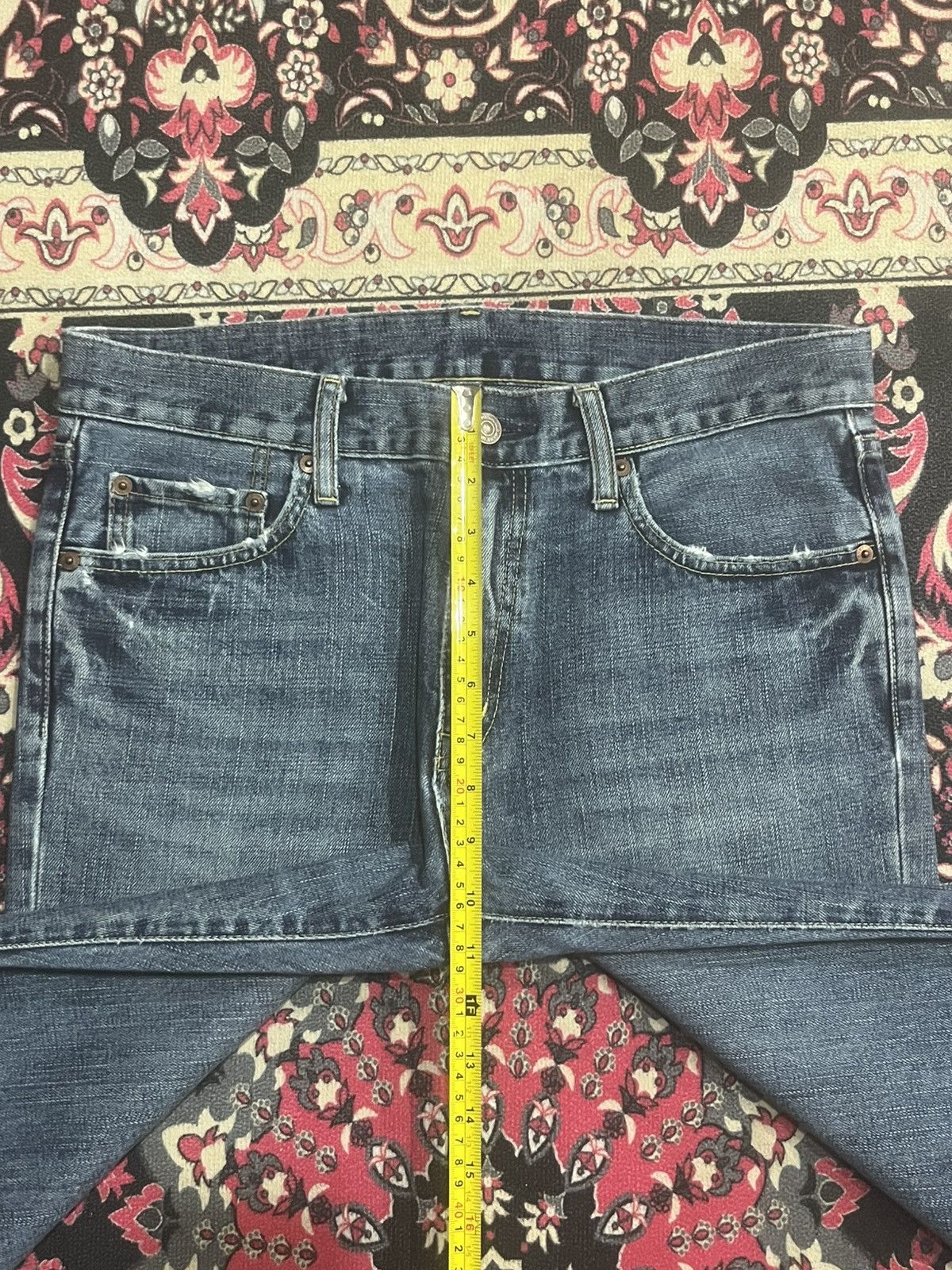 Undercover × Uniqlo Vintage Uniqlo Classic Blue Washed Distressed Flare Jeans Size US 31 - 13 Thumbnail
