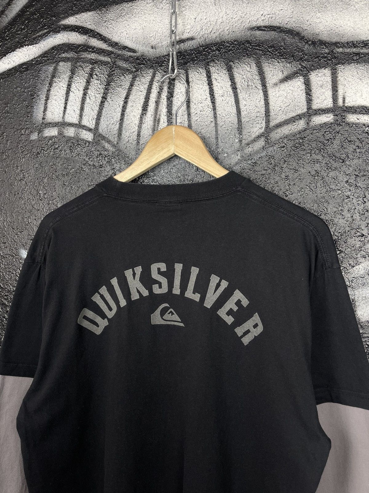 Quiksilver Y2K Quiksilver Long Sleeve T-Shirt Big Logo Men’s Size L Size US L / EU 52-54 / 3 - 8 Thumbnail