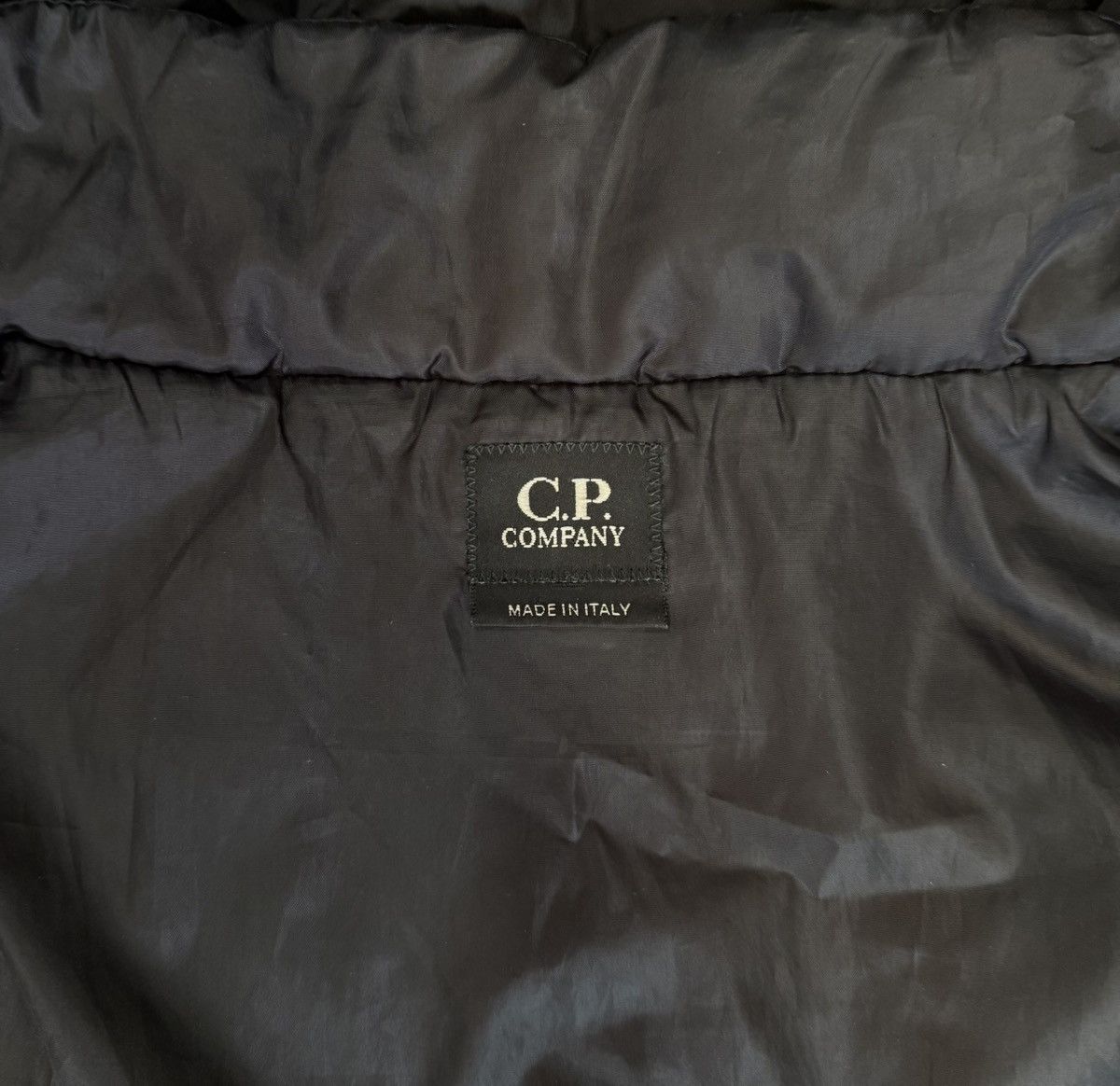 C.P. Company C.P. Company Vintage Black Hooded Insulated Jacket Italy 46 Size US S / EU 44-46 / 1 - 6 Thumbnail