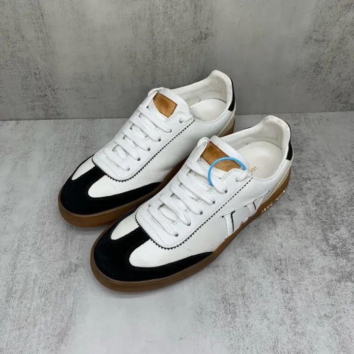 Louis Vuitton Frontrow Low-Top Fashion Sneakers 0079