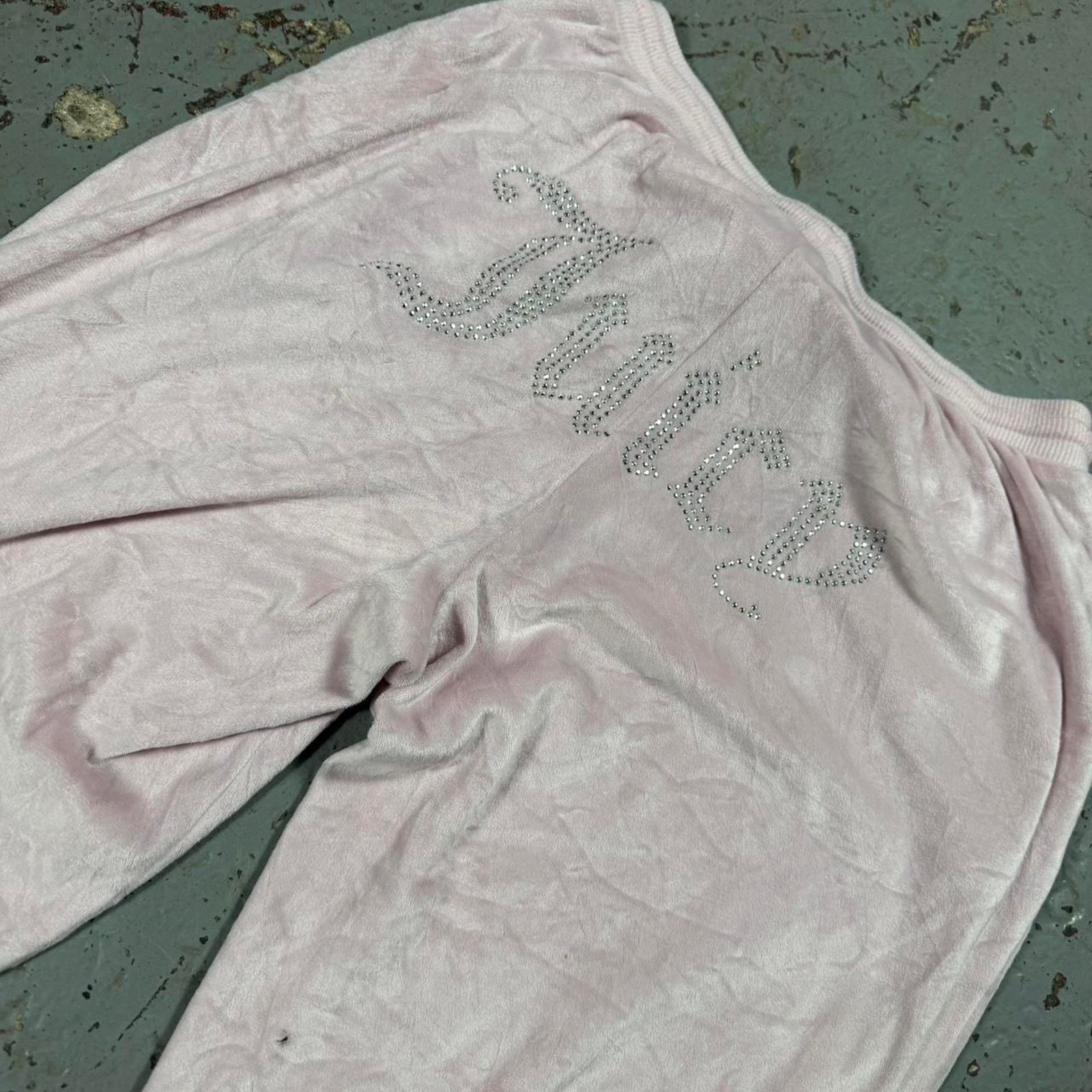 Juicy Couture Juicy couture pink velour tracksuit Size 28" / US 6 / IT 42 - 3 Thumbnail