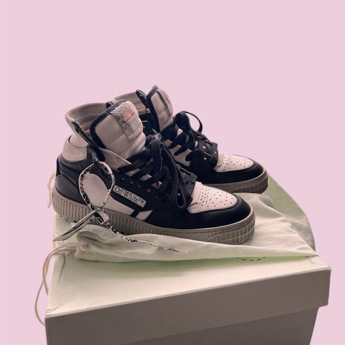 Off-White Off-White Court 3.0 Hightop Sneakers Size US 5 / IT 35 - 1 Thumbnail