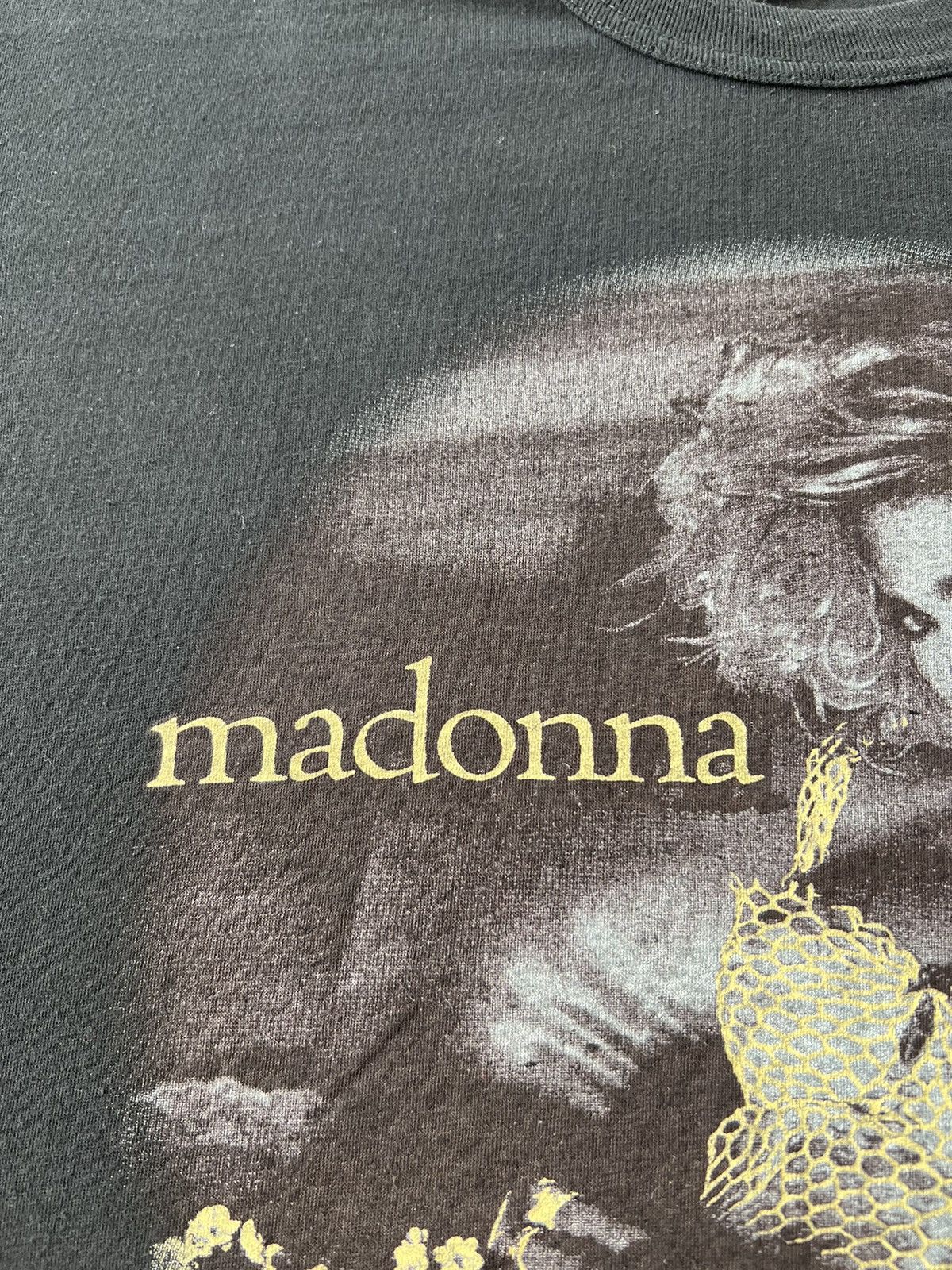 Band Tees Vintage 1985 Madonna Pop Rock Music 80s Black T-shirt Size US L / EU 52-54 / 3 - 6 Thumbnail