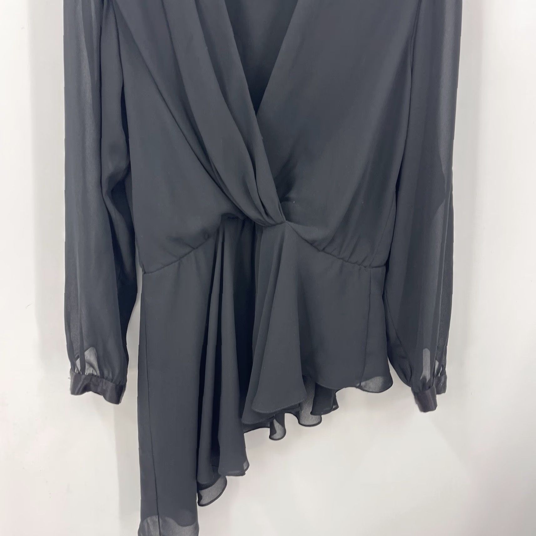 Vintage VTG URSULA OF SWITZERLAND Blouse Womens 8 Black Chiffon Polyester V-Neck Long Sleeve Button Casual, Party/Cocktail, Wedding 8 Womens Size M / US 6-8 / IT 42-44 - 3 Thumbnail