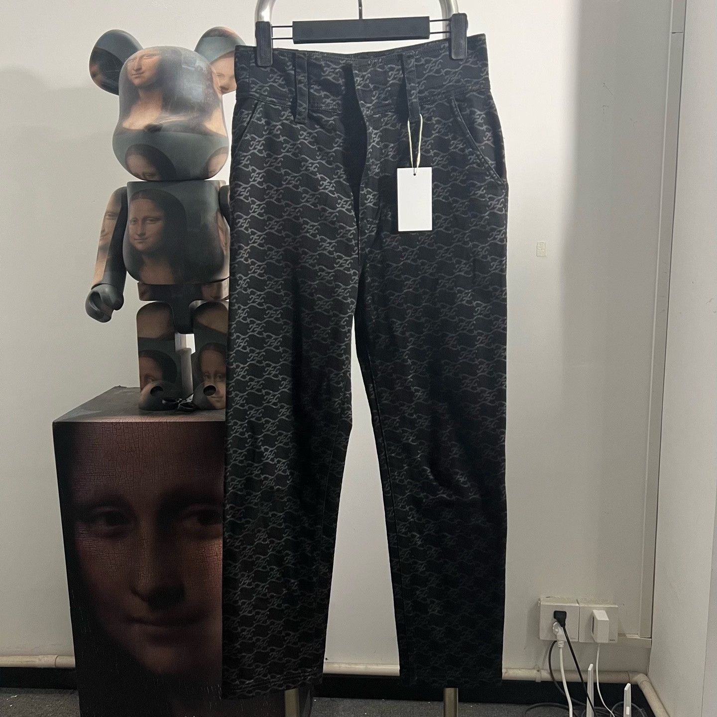 Fendi Fendi Casual Pants 30 Men Size US 30 / EU 46 - 1 Thumbnail