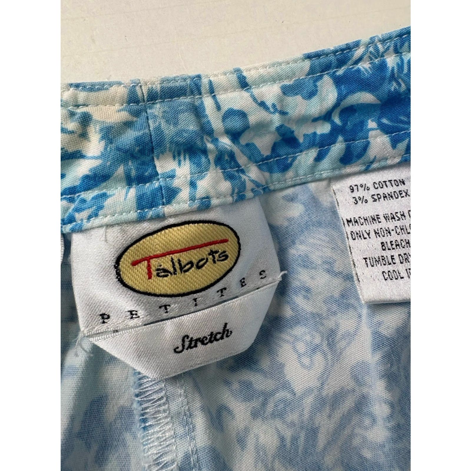 Talbots VINTAGE Talbots Petites Cropped Pants Women’s 6P Blue White Geometric Cotton Spandex Straight Leg Size 28" / US 6 / IT 42 - 7 Thumbnail