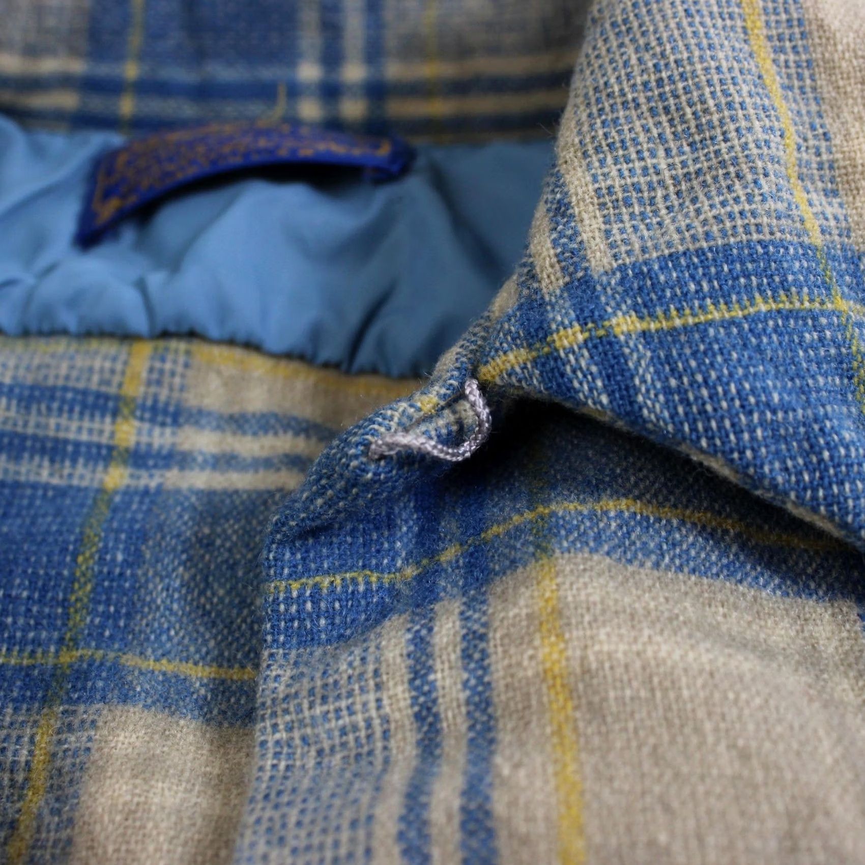Pendleton VINTAGE Pendleton Wool Loop Collar Shirt Men Medium Blue Plaid Heritage READ Size US M / EU 48-50 / 2 - 7 Thumbnail
