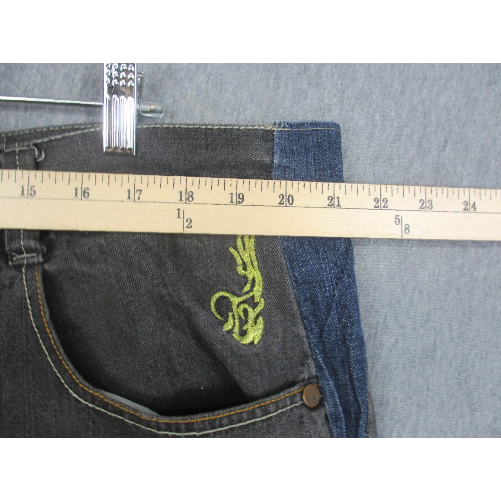 Vintage Makaveli Branded Jeans Mens 40 Gray Embroidered Pockets Hip Hop Y2K Streetwear Jeans Mens 40 Gray Embroidered Pockets Hip Hop Streetwear Size US 40 / EU 56 - 7 Thumbnail