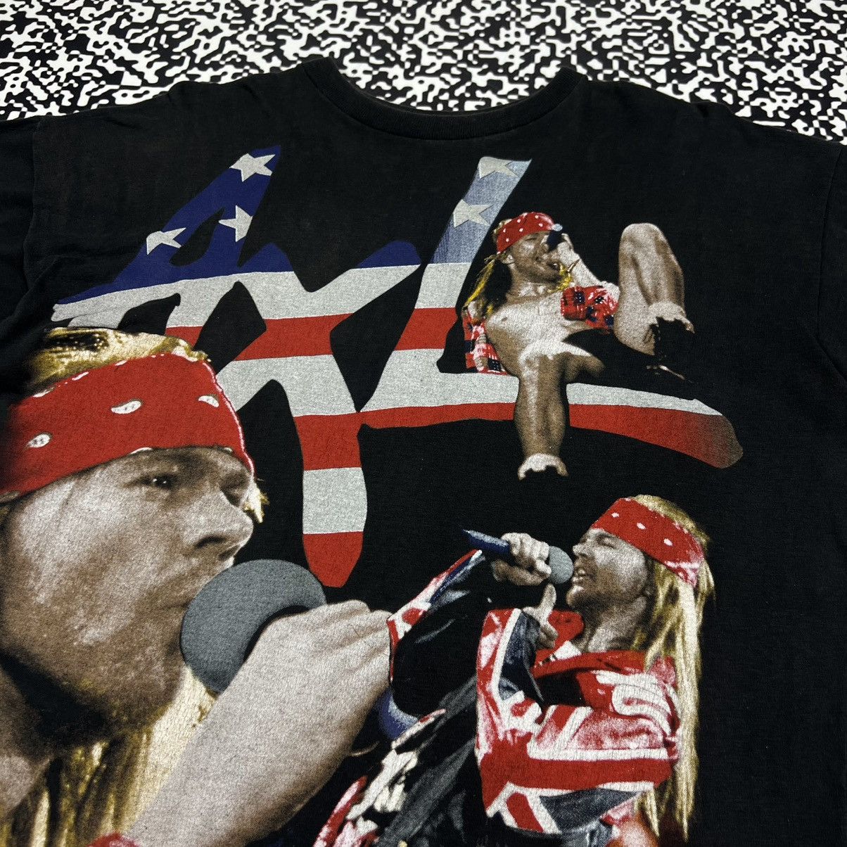 Guns N' Roses Vintage 90s Guns N Roses Axl Rose Use Your Illusion T-shirt Size US XL / EU 56 / 4 - 13 Thumbnail