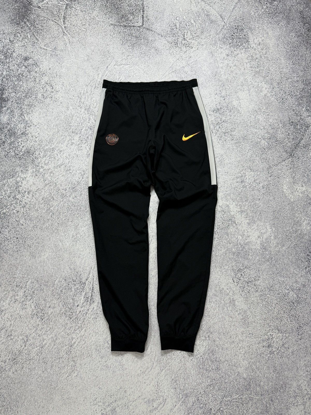 Nike NIKE PSG DRILL Y2K VINTAGE NYLON TRACKSUIT JACKET + PANTS Size US M / EU 48-50 / 2 - 14 Thumbnail