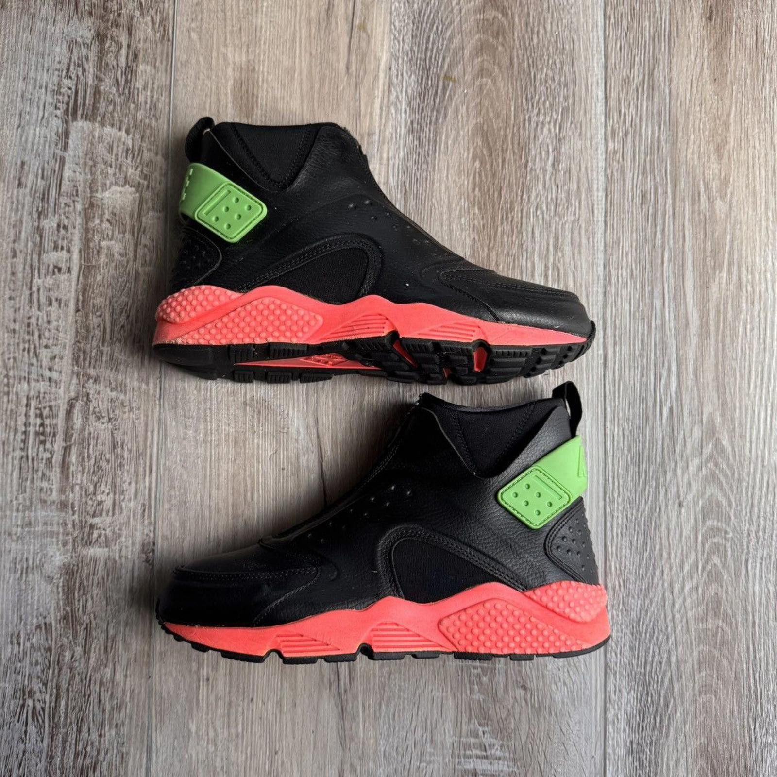 Nike NIKE • WMNS Air Huarache Mid (7.5M) Size US 7.5 / EU 40-41 - 2 Thumbnail