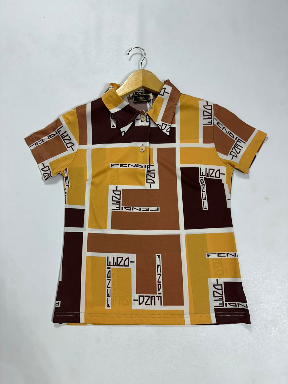 Fendi × Vintage Fendi Polos Logo Font Design Size M / US 6-8 / IT 42-44 - 6 Thumbnail