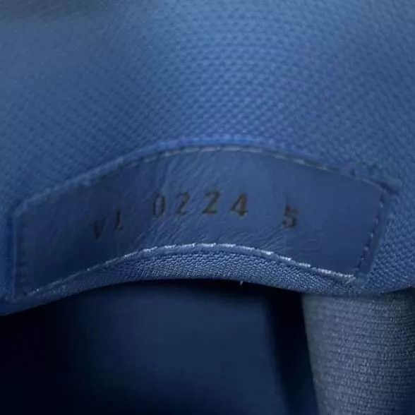 Louis Vuitton Louis Vuitton blue white trainer 99 new 39 Size US 7.5 / IT 37.5 - 7 Thumbnail