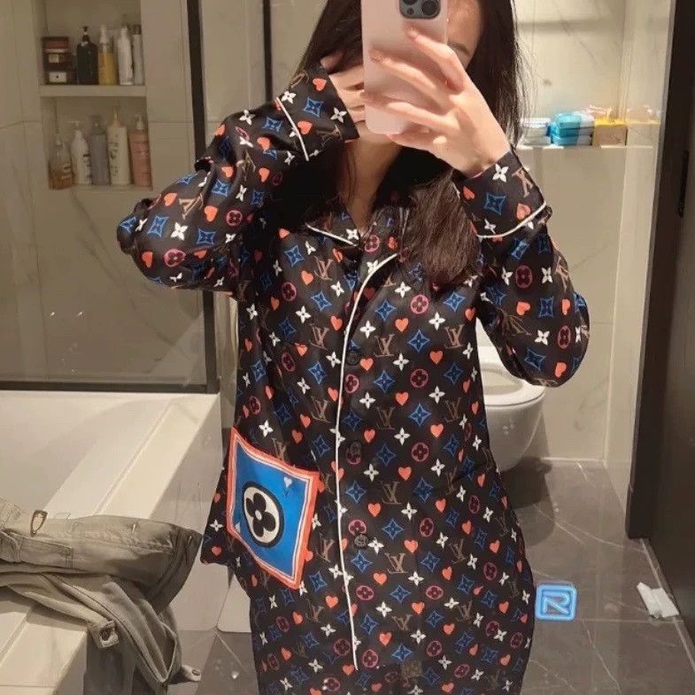 Louis Vuitton Louis Vuitton Black Playing Card Full Print Shirt Size XS / US 0-2 / IT 36-38 - 8 Thumbnail