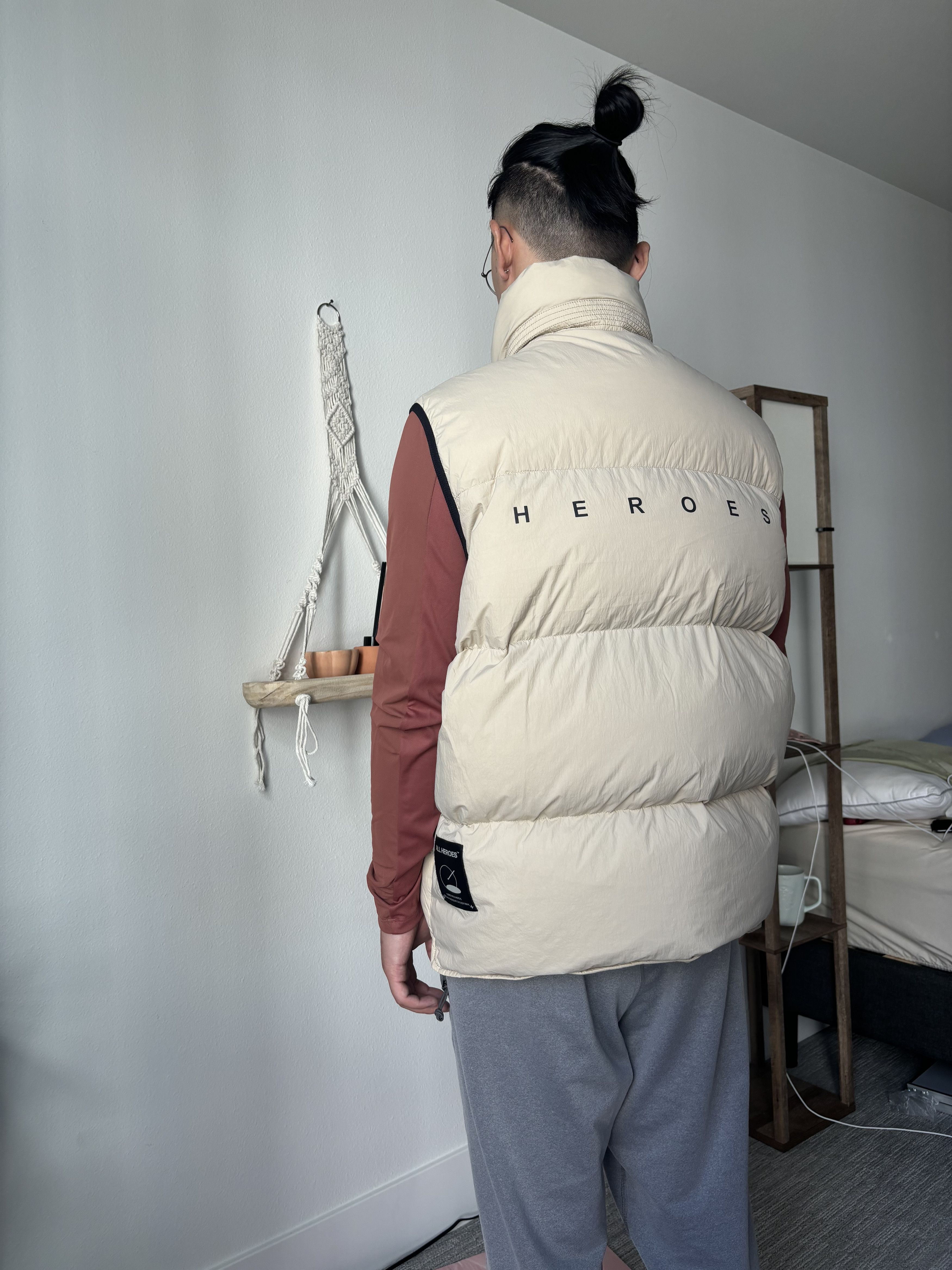Designer Designer Brand Khaki Puffer Vest Size US M / EU 48-50 / 2 - 6 Thumbnail
