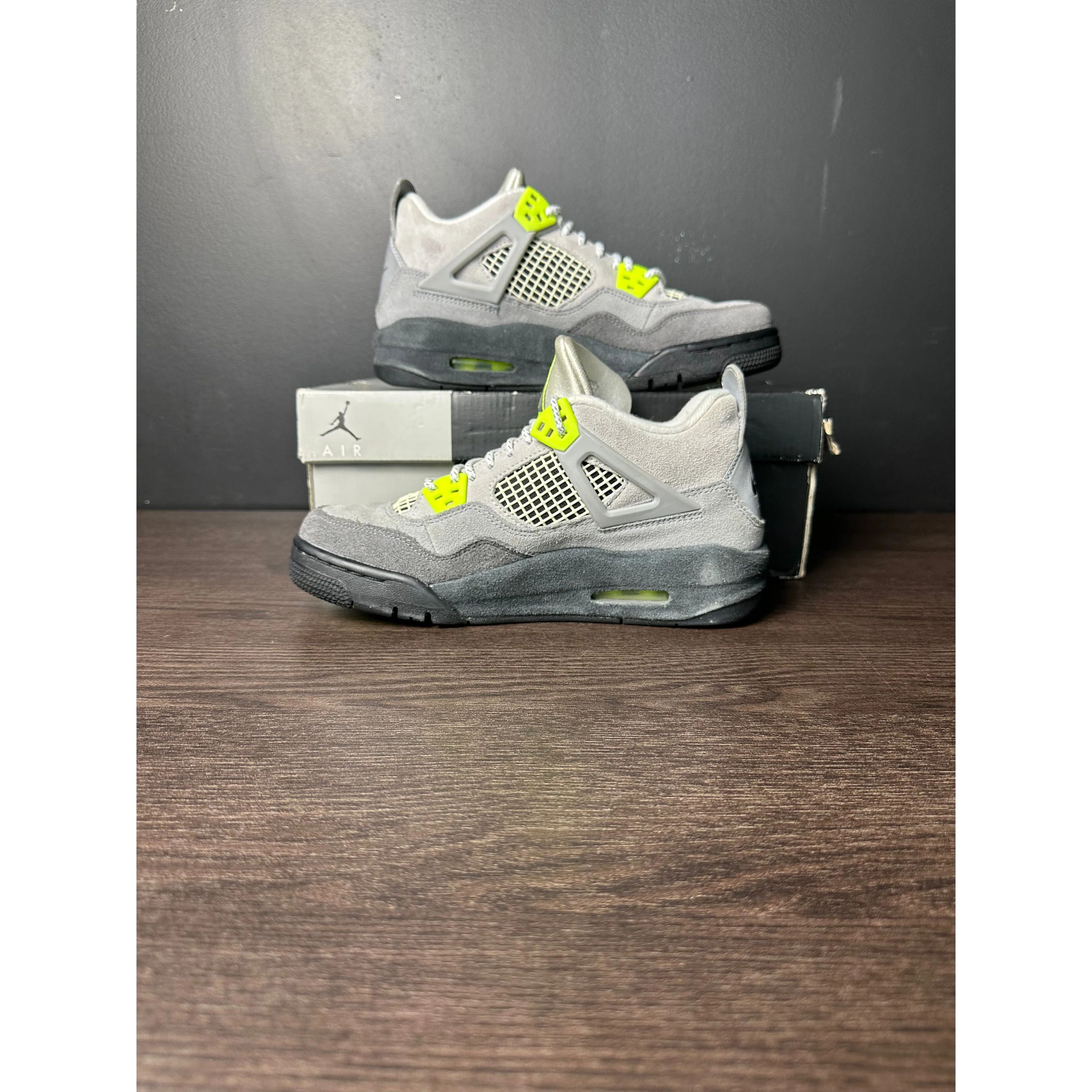 Jordan Brand Air Jordan 4 Retro SE “95 Neon” (GS) **PRE-OWNED** - Size 6 Size US 6 / EU 39 - 2 Thumbnail