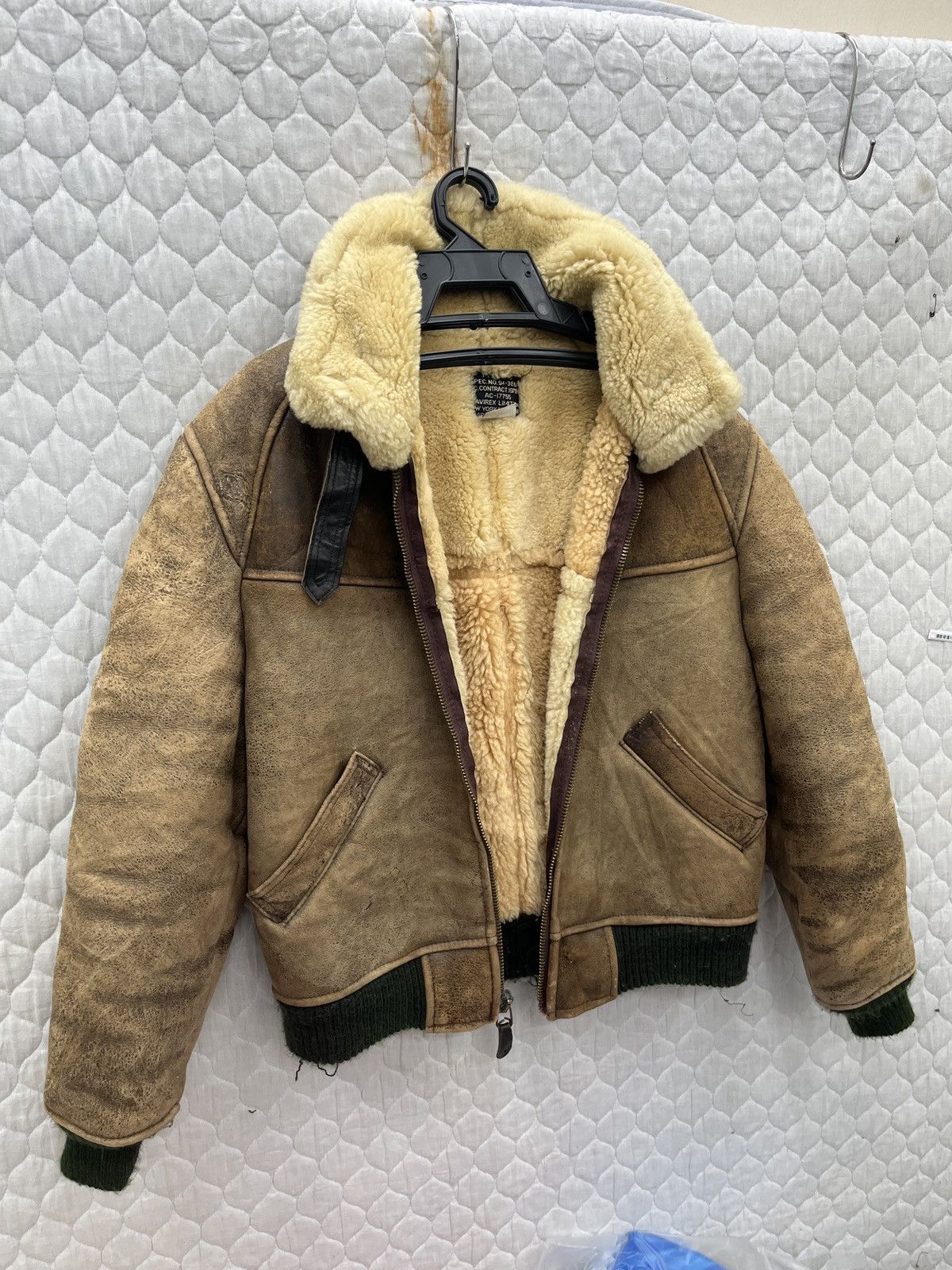 Avirex 🔥🔥🔥STEALS VTG AVIREX B-6 SHEEP SKIN LEATHER JACKET Size US S / EU 44-46 / 1 - 2 Thumbnail