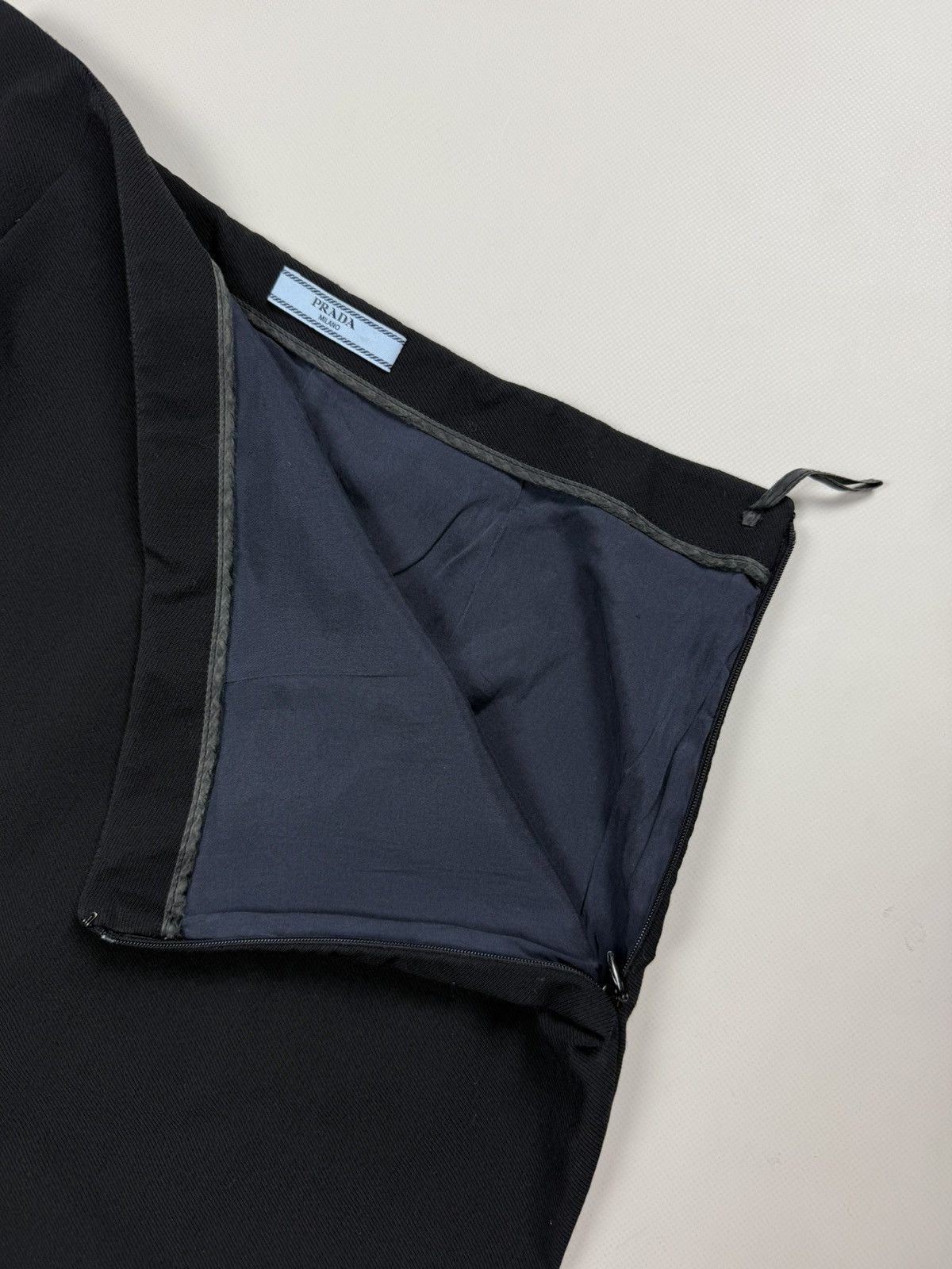 Prada Prada Milano Ladies Virgin Wool Pencil Skirt Size 44 Size 30" / US 8 / IT 44 - 10 Thumbnail
