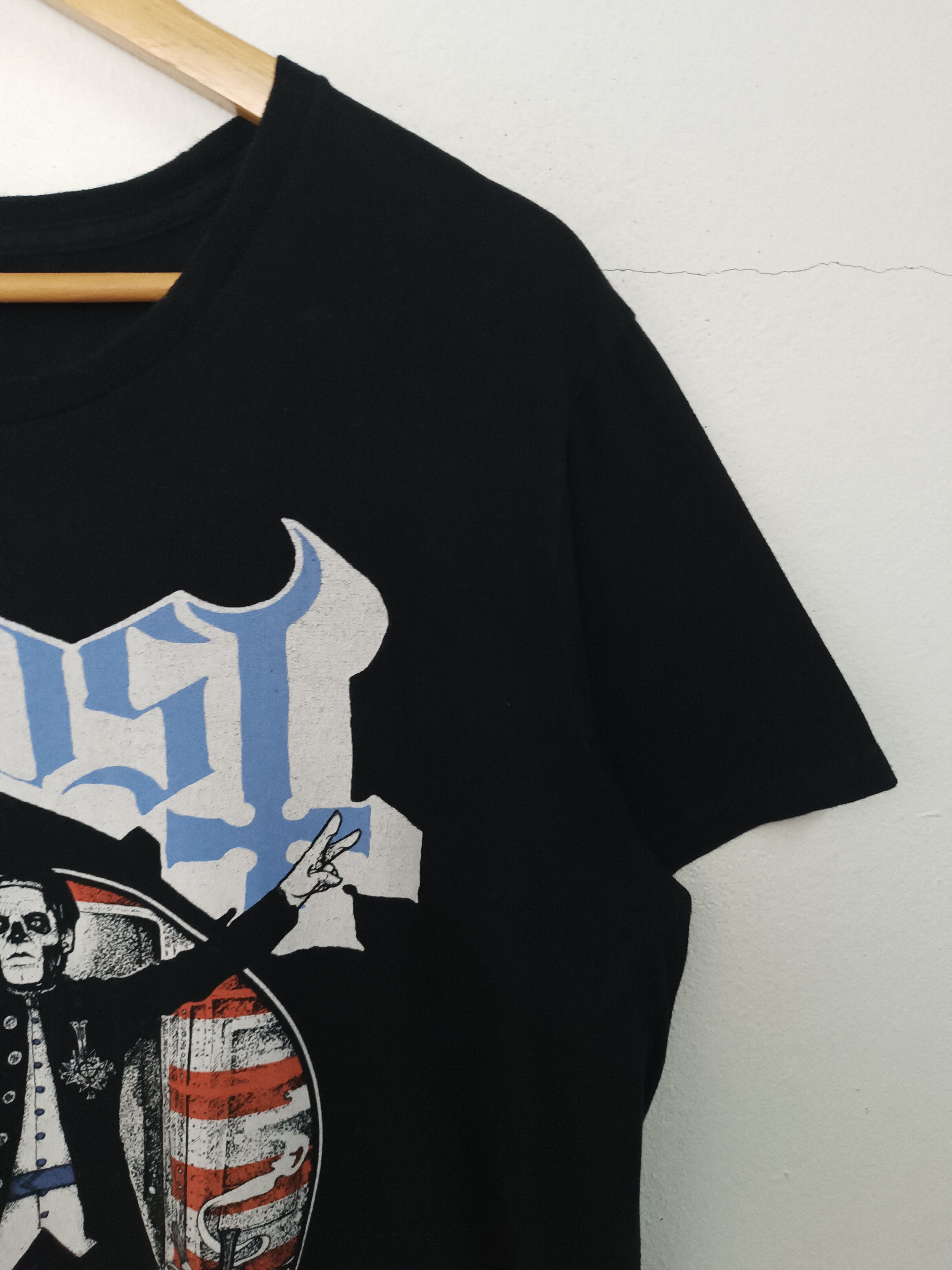 Band Tees VINTAGE GHOST PAPA EMERITUS AMERICAN FLAG TEE METAL ROCK Size US L / EU 52-54 / 3 - 6 Thumbnail