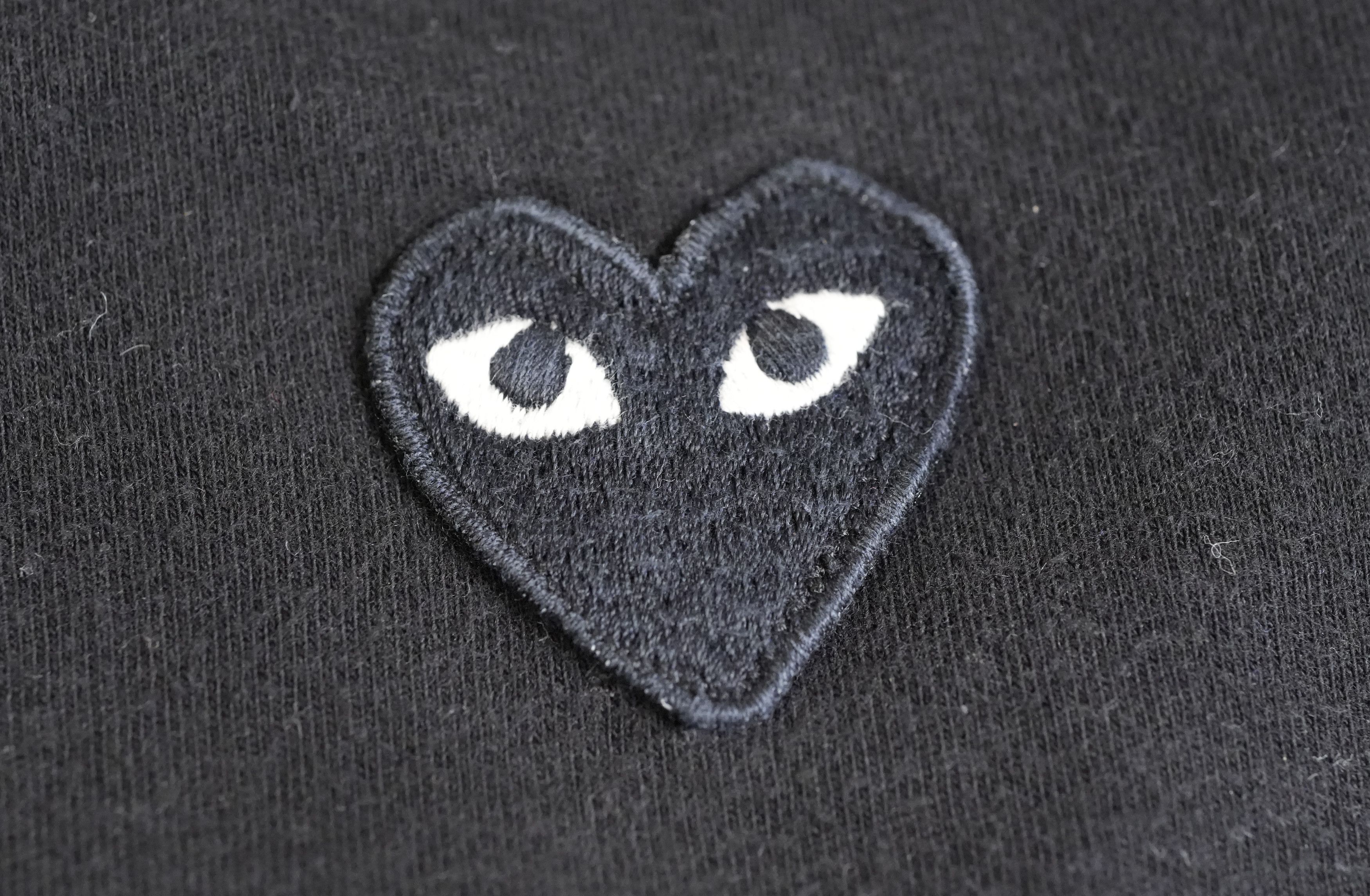 Comme des Garcons CDG Play Black on Black Tshirt Size US M / EU 48-50 / 2 - 3 Thumbnail