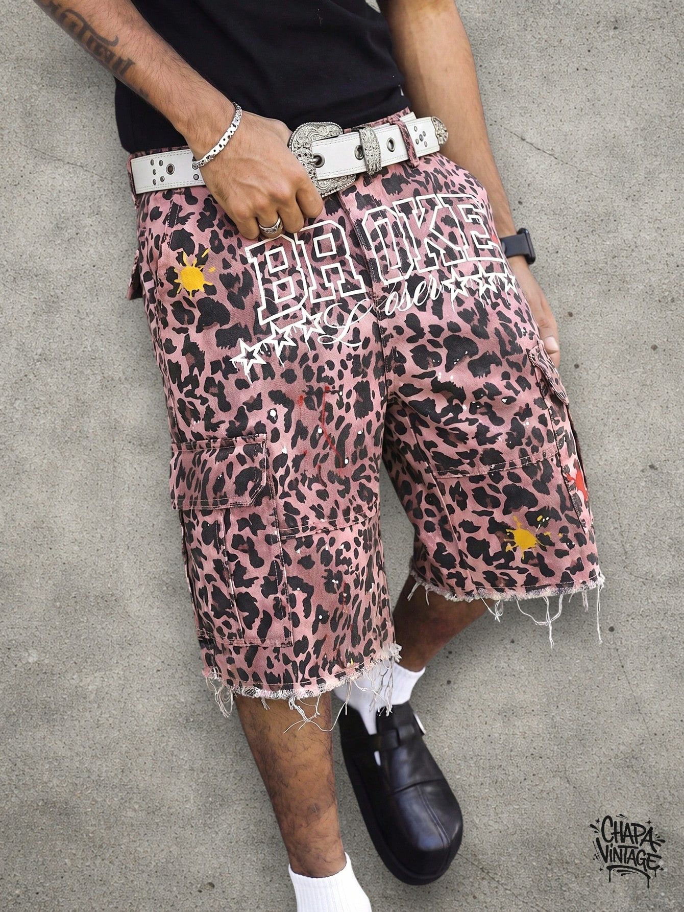 Japanese Brand Leopard distressed shorts Size US 32 / EU 48 - 1 Thumbnail