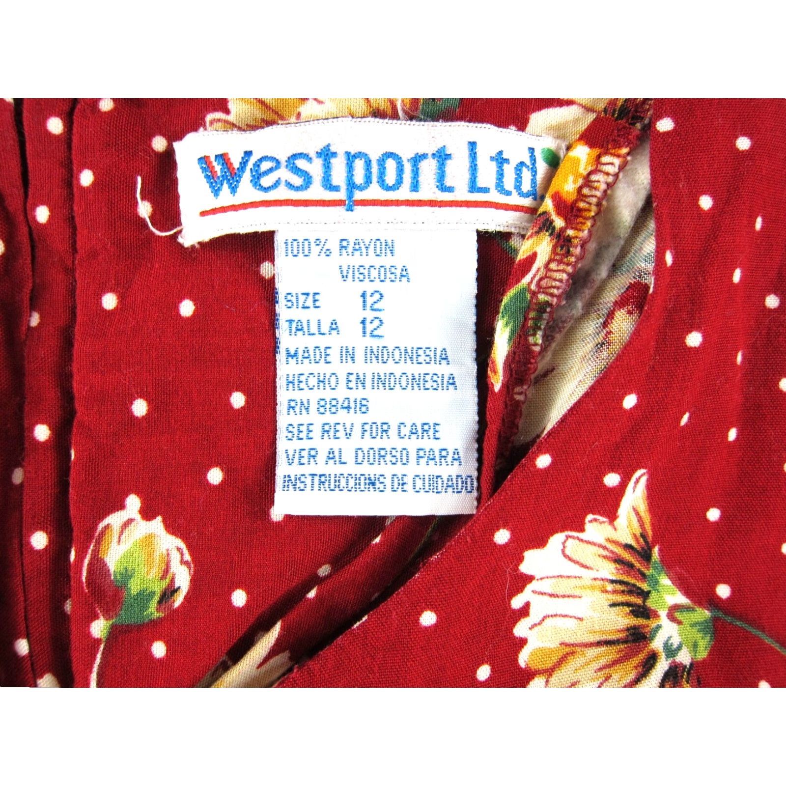 Vintage VTG Westport Ltd. 100% Rayon Red Floral Pocket Jumpsuit Romper Shorts 12 Womens Size 34" / US 12 / IT 48 - 3 Thumbnail