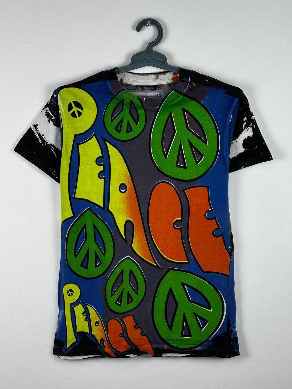 Vintage Vintage 90s Peace Hippie Tie Dye AOP T shirt M Size US M / EU 48-50 / 2 - 1 Thumbnail