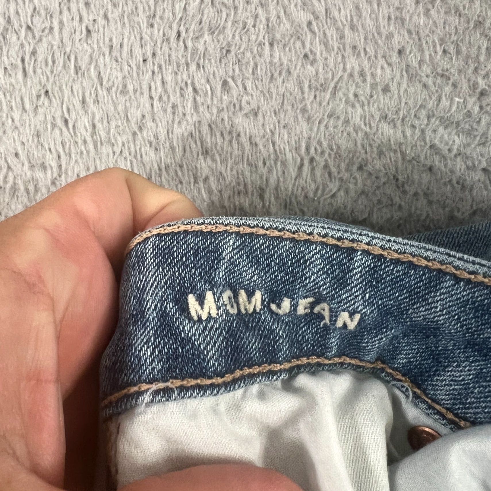 American Eagle Outfitters VINTAGE American Eagle Outfitters Jeans Womens Regular Size 00 Short Light Wash Stretch Mid Rise Blue 25 in Inseam Boys/Girls? Size 24" / US 00 / IT 34 - 7 Thumbnail