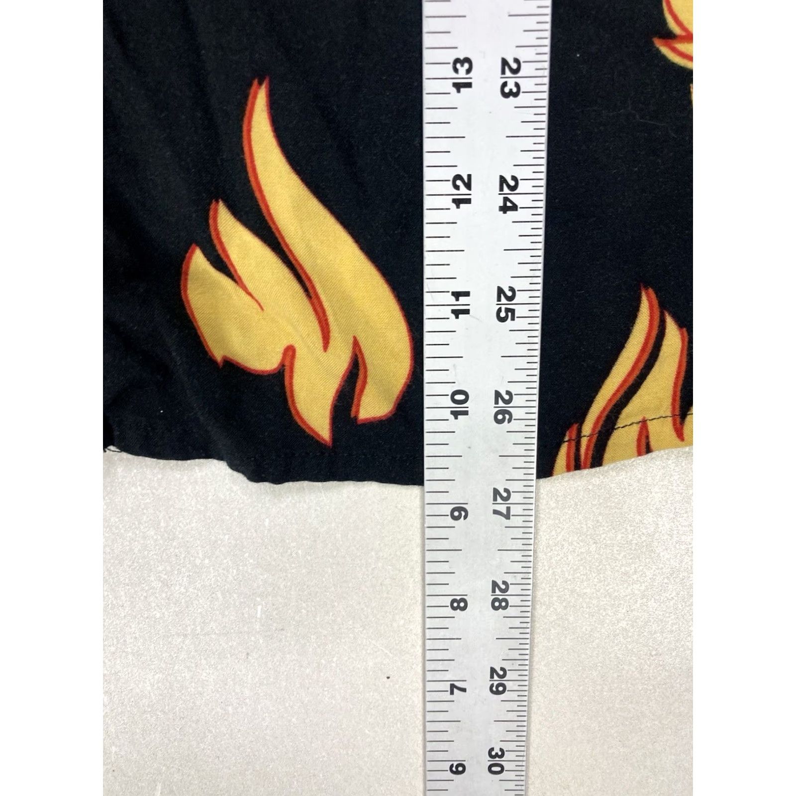 Vintage VINTAGE T&C Surf Flames Print Hawaiian Button Up Shirt Men Slim Small Black Short Sleeve Size US S / EU 44-46 / 1 - 7 Thumbnail