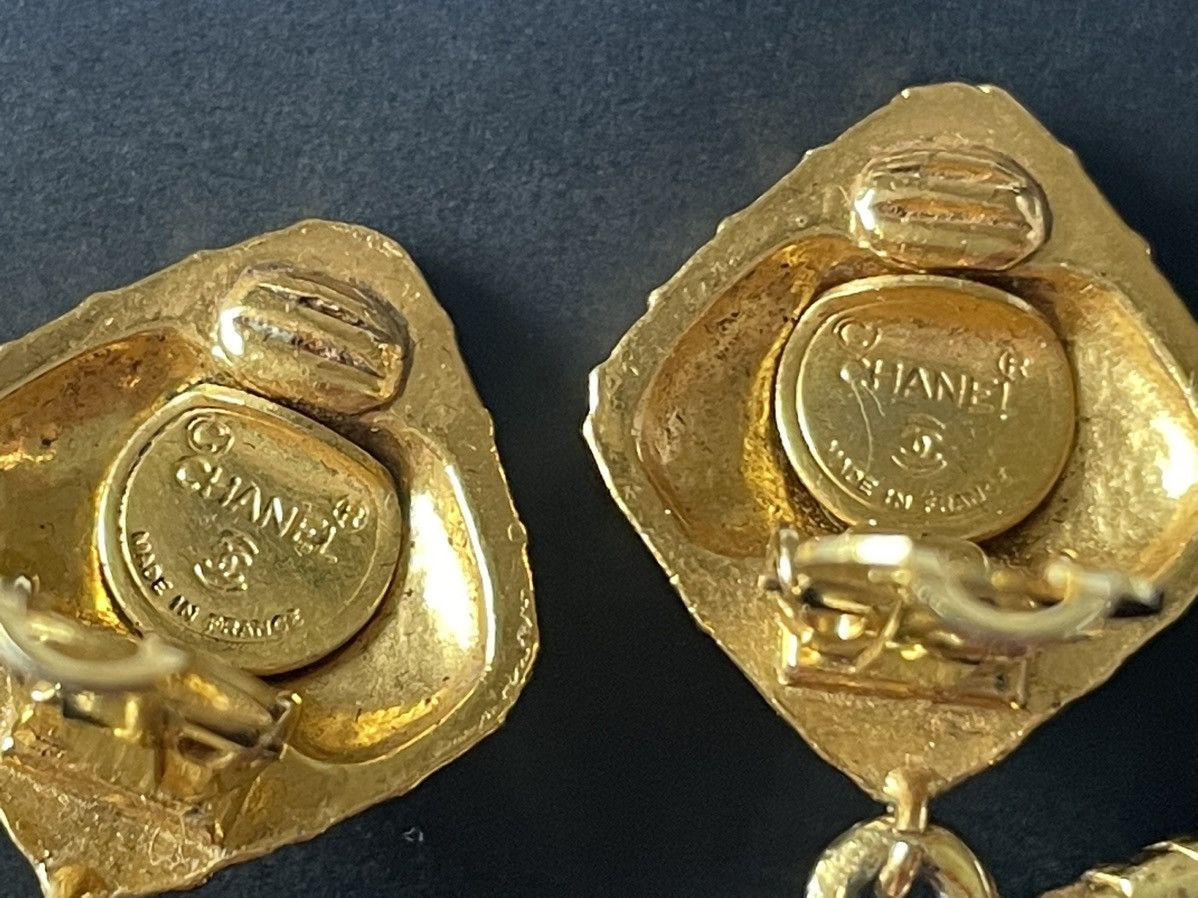 Chanel CHANEL Maxi EARRINGS. Hat model. Vintage. Size ONE SIZE - 5 Thumbnail