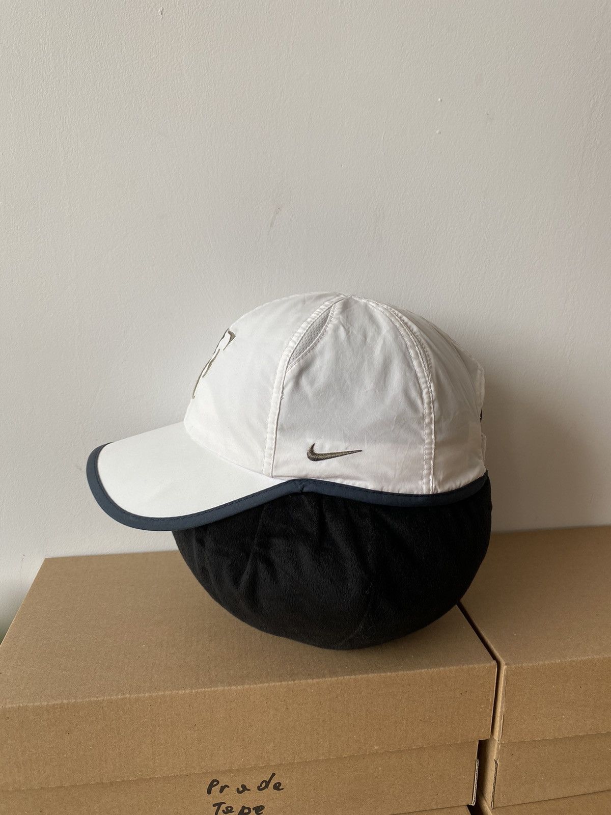 Nike × Vintage Vintage Roger Federer Nike Big Logo RF White Tennis Cap Size ONE SIZE - 2 Thumbnail