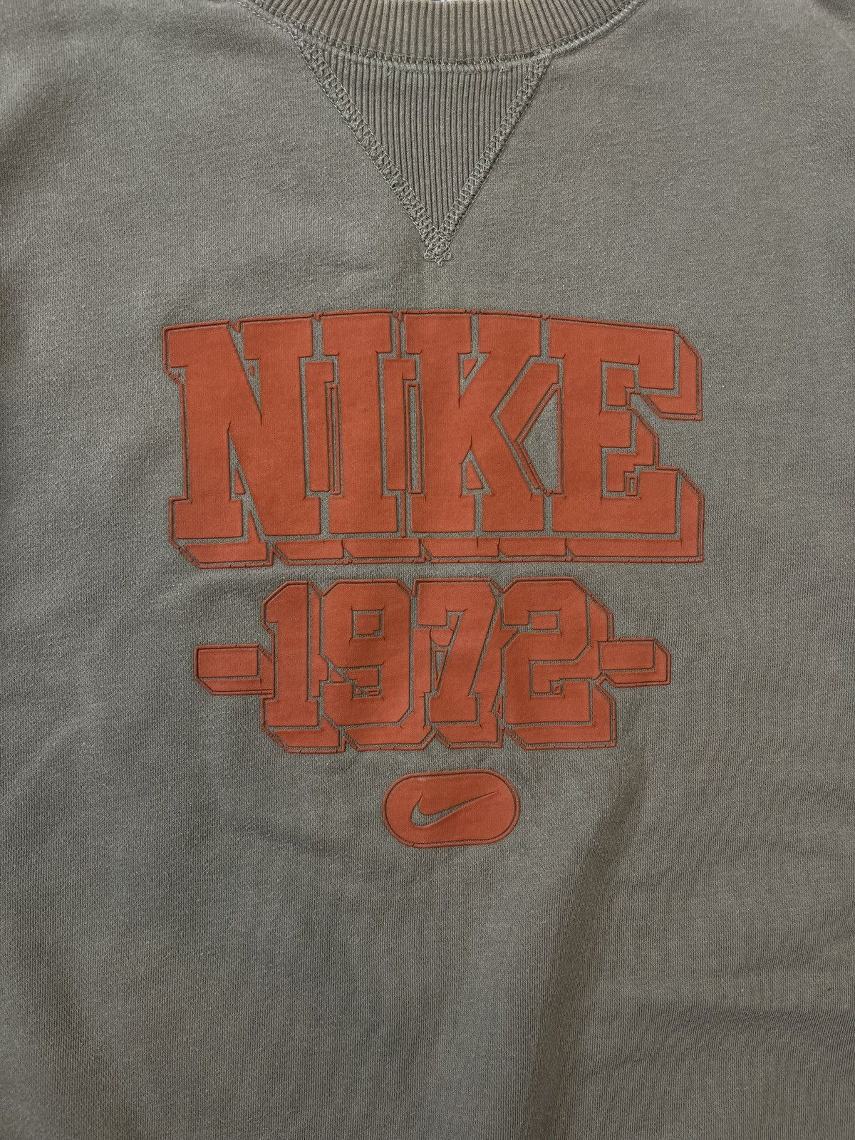 Nike × Vintage 00s Nike Retro Logo Vintage Y2K Oversized Sweatshirt Size US M / EU 48-50 / 2 - 2 Thumbnail