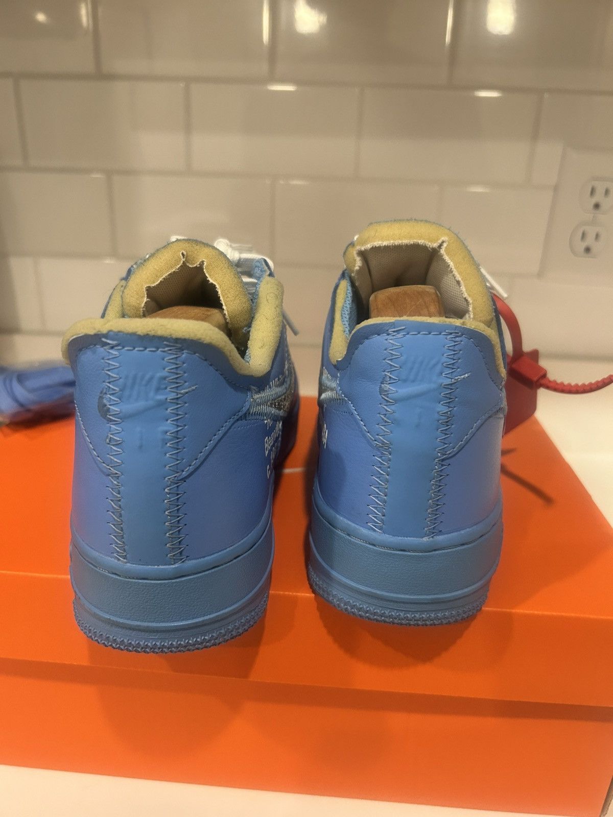 Nike × Off-White Off White Air Force 1 MCA University Blue Size US 7.5 / EU 40-41 - 6 Thumbnail