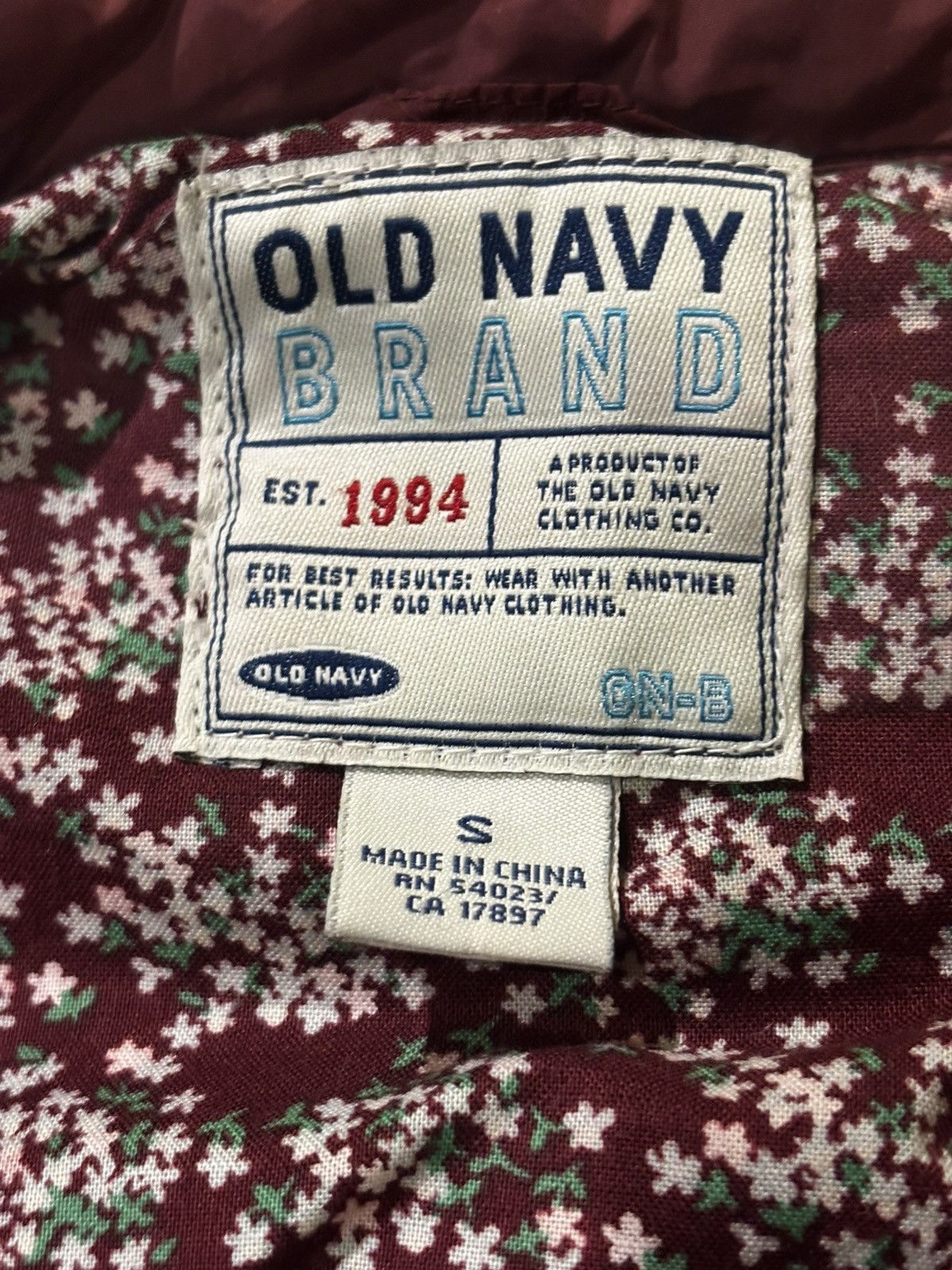 Old Navy Women’s puff Vest1827 Size S / US 4 / IT 40 - 6 Thumbnail