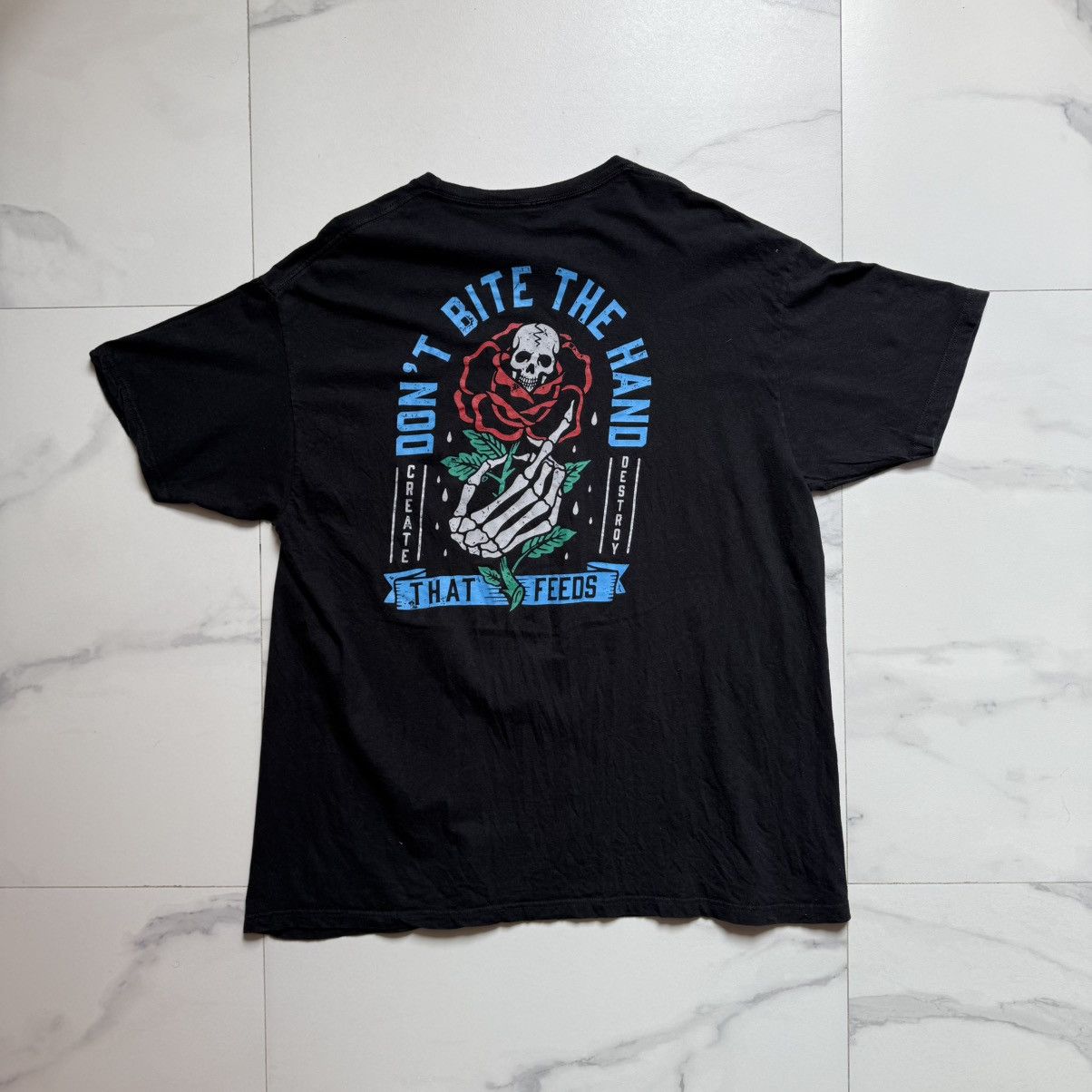 Japanese Brand × Other LCM International Don’t Bite The Hand That Feeds Tee Size US XL / EU 56 / 4 - 3 Thumbnail