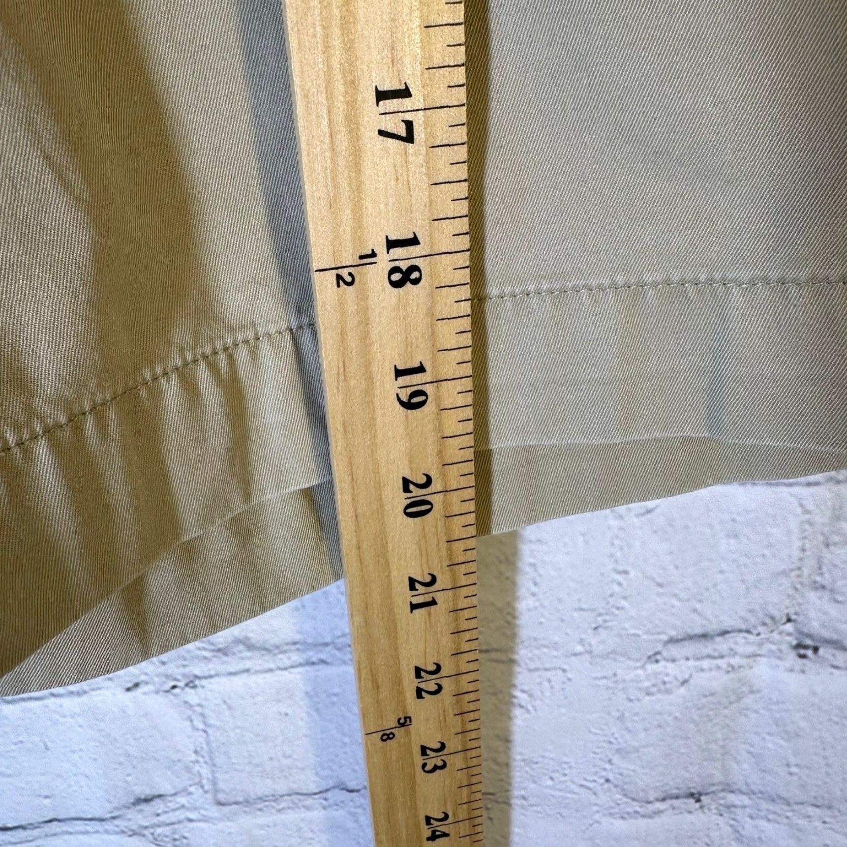 Polo Ralph Lauren Polo Ralph Lauren Mens Chino Shorts 34 Inseam 9 Cotton Twill Khaki Tan Beige 100% Regular Zip Front Embroidered Pony Logo Chino Casual Vintage No Size US S / EU 44-46 / 1 - 2 Thumbnail