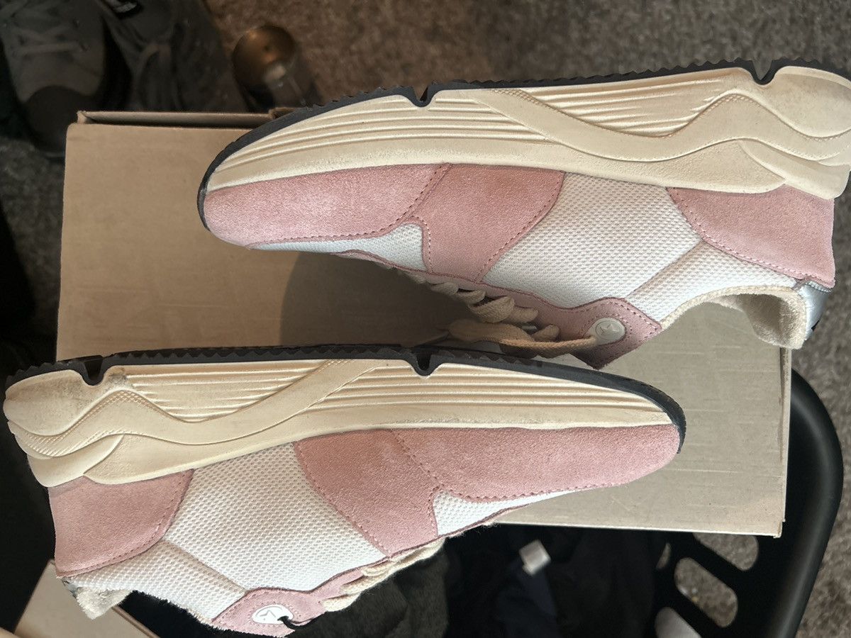 Golden Goose GOLDEN GOOSE/RUNNING SOLE SPEZZATA Size US 7 / IT 37 - 4 Thumbnail