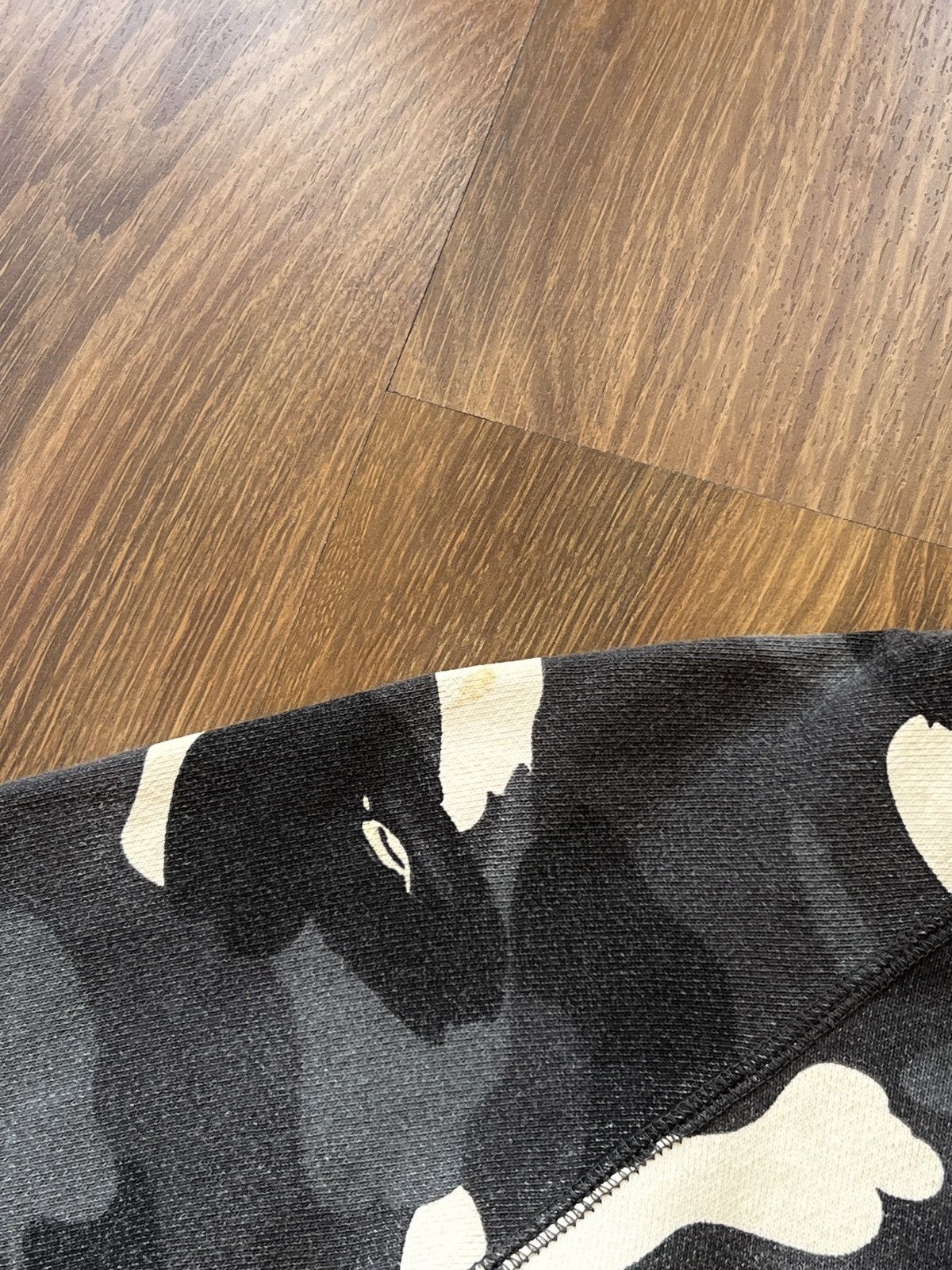 Bape Rare Bape Shark Camo Glow in the Dark Crewneck / Sweatshirt Size US M / EU 48-50 / 2 - 15 Thumbnail