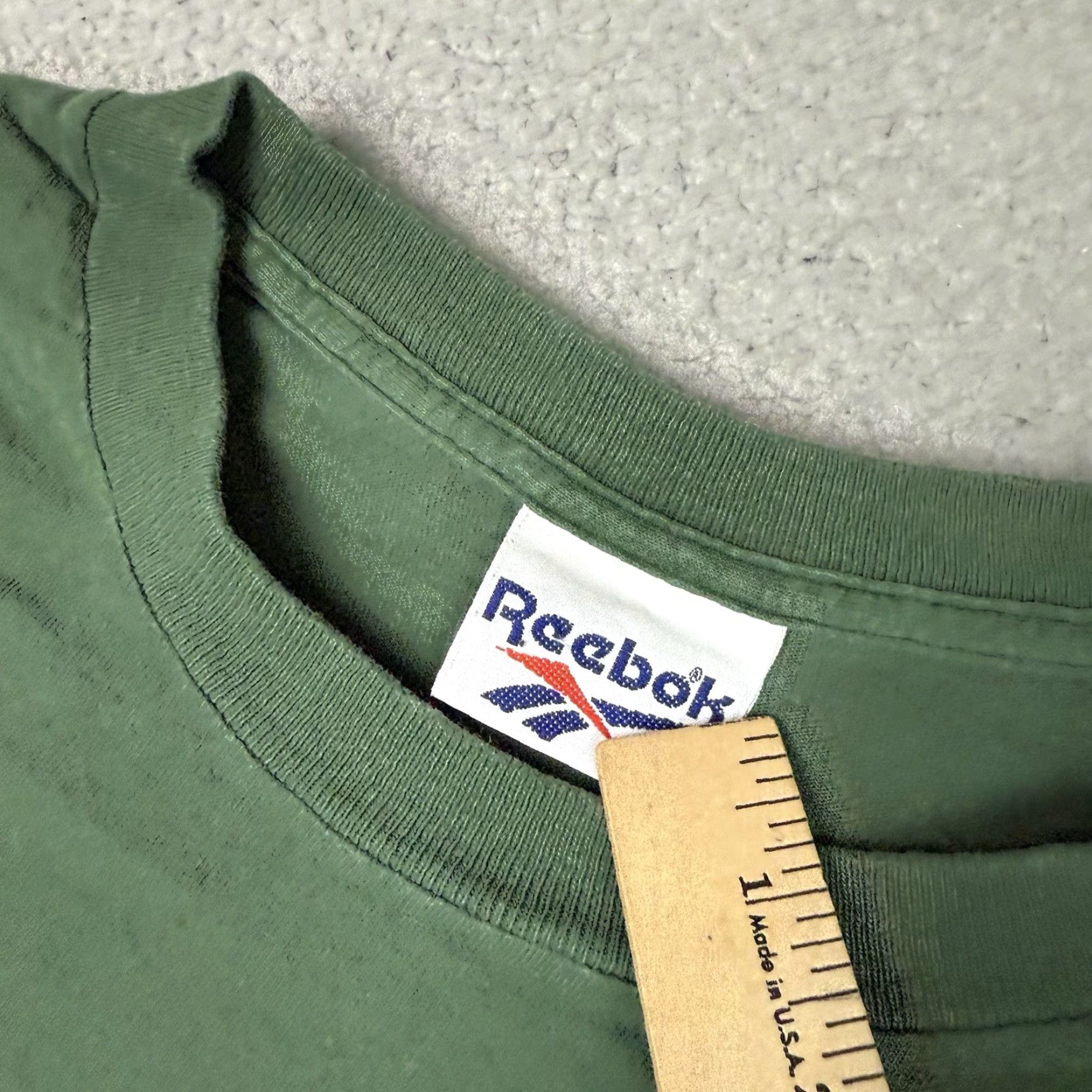 Reebok VINTAGE Reebok T Shirt Adult XL Green Embroidered Distressed 90s Y2K Size US XL / EU 56 / 4 - 5 Thumbnail