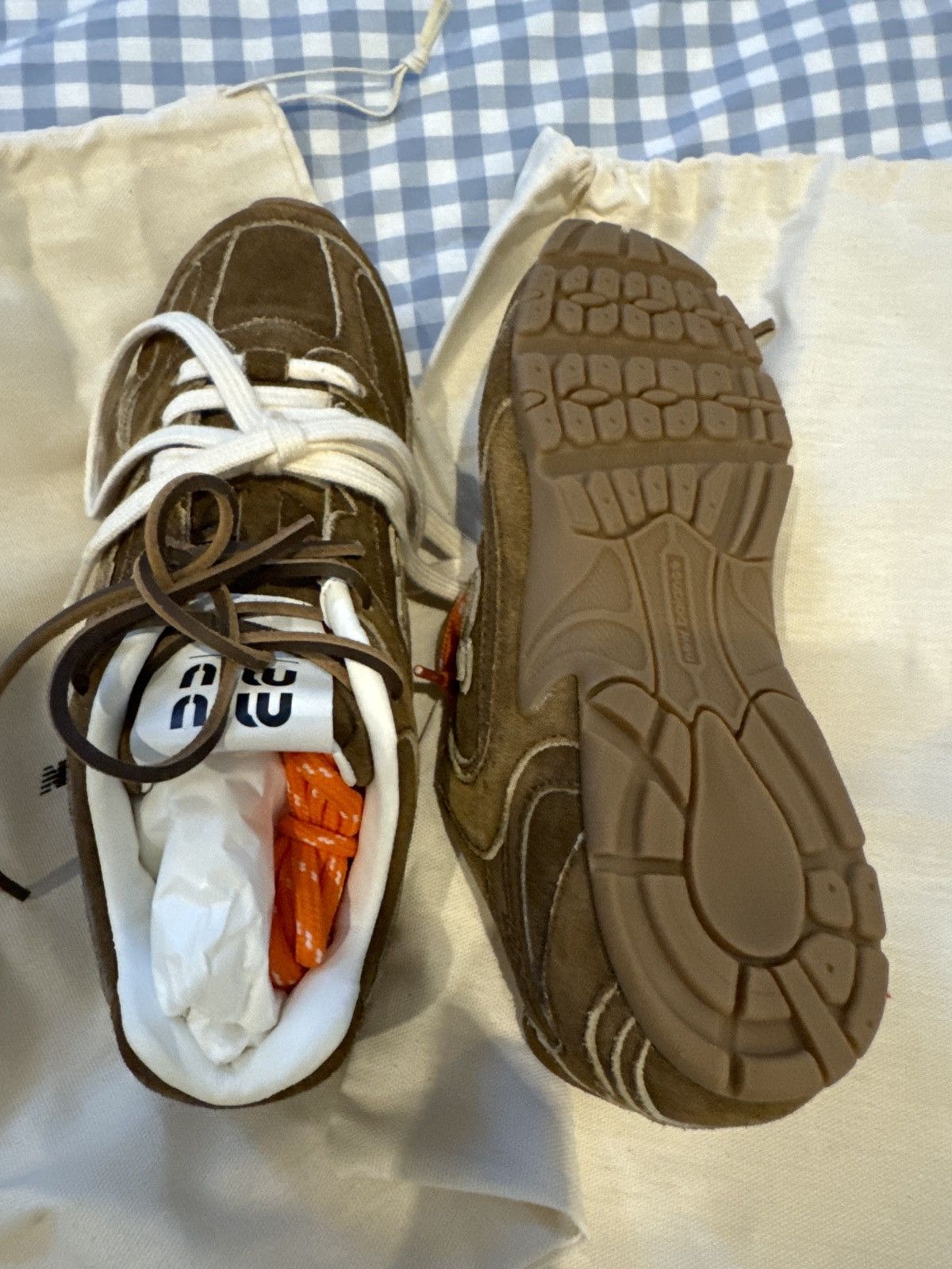 Miu Miu × New Balance Miu Miu x New Balance 530 SL Suede Sneakers Size US 6 / IT 36 - 4 Thumbnail