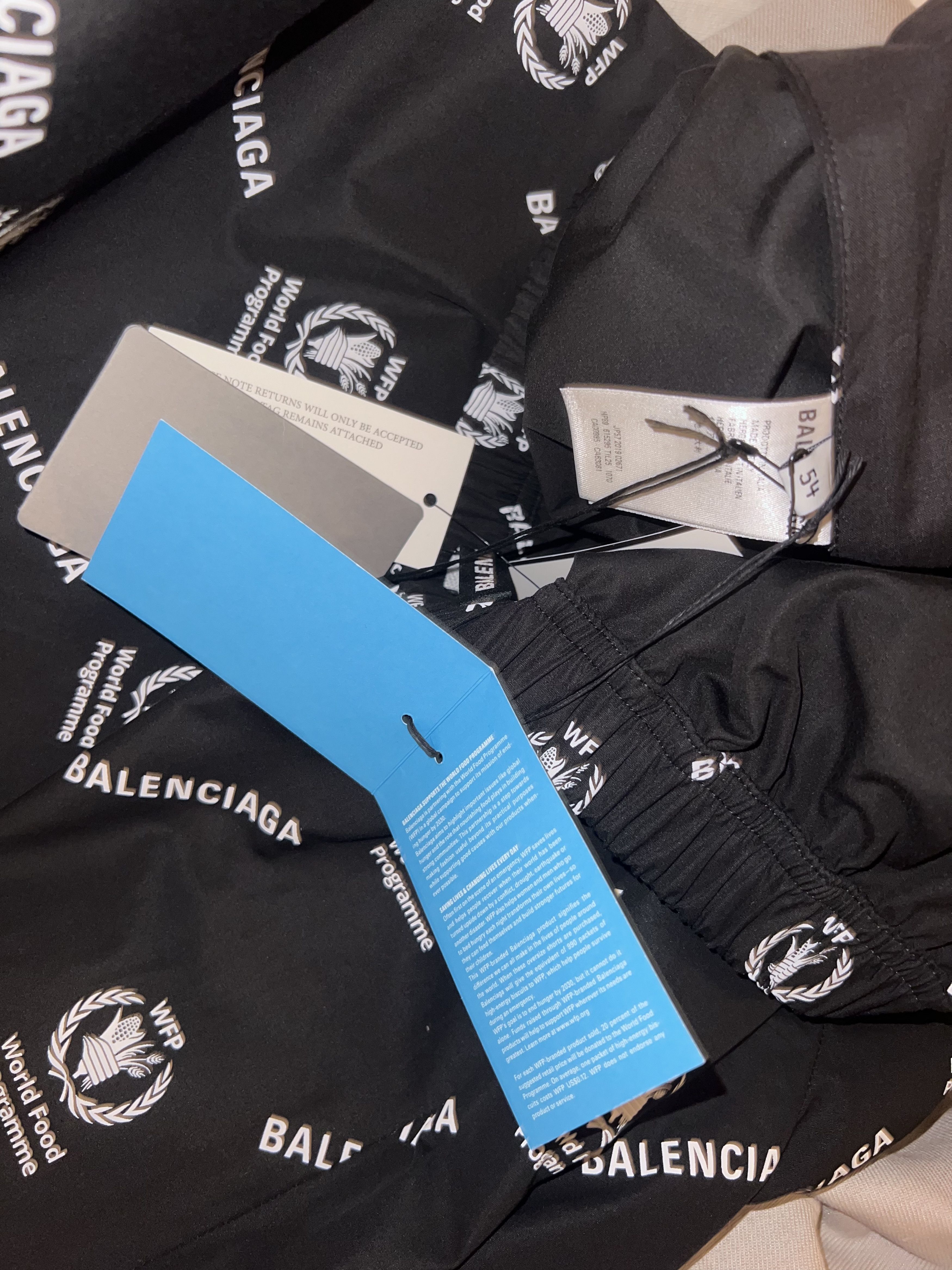 Balenciaga Balenciaga World Food Programme Pants Size US 38 / EU 54 - 12 Thumbnail