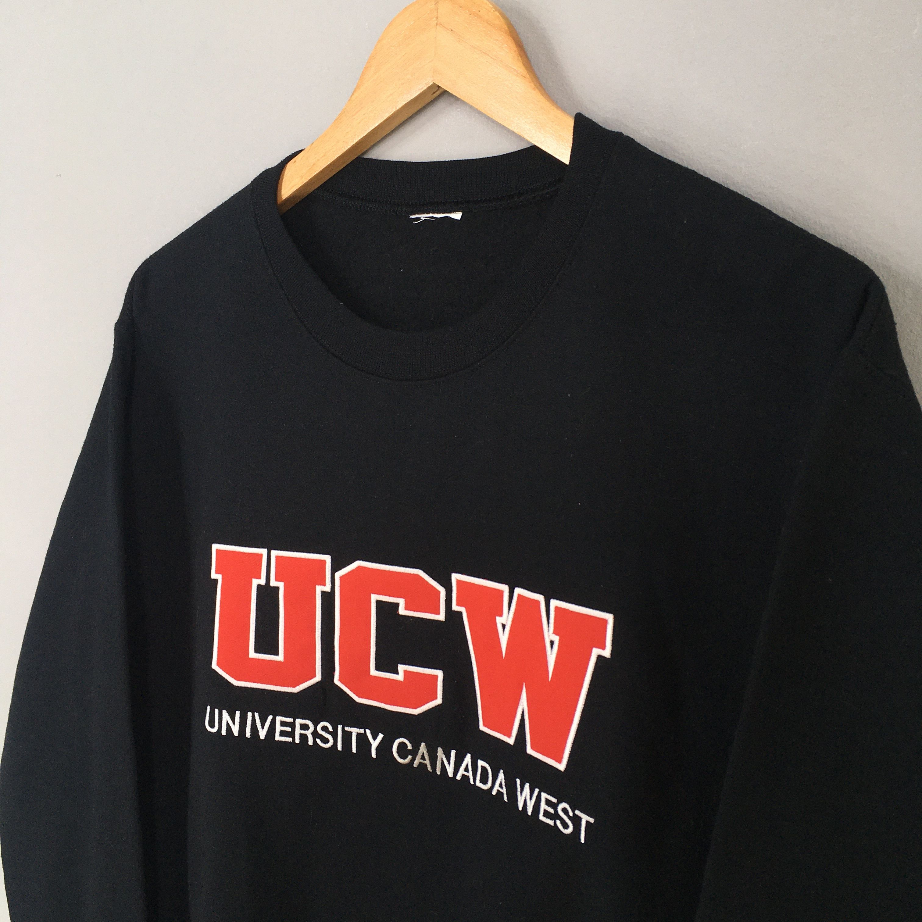 NCAA × Vintage Vintage 90s University of Canada West Black Sweatshirt S Size US S / EU 44-46 / 1 - 3 Thumbnail