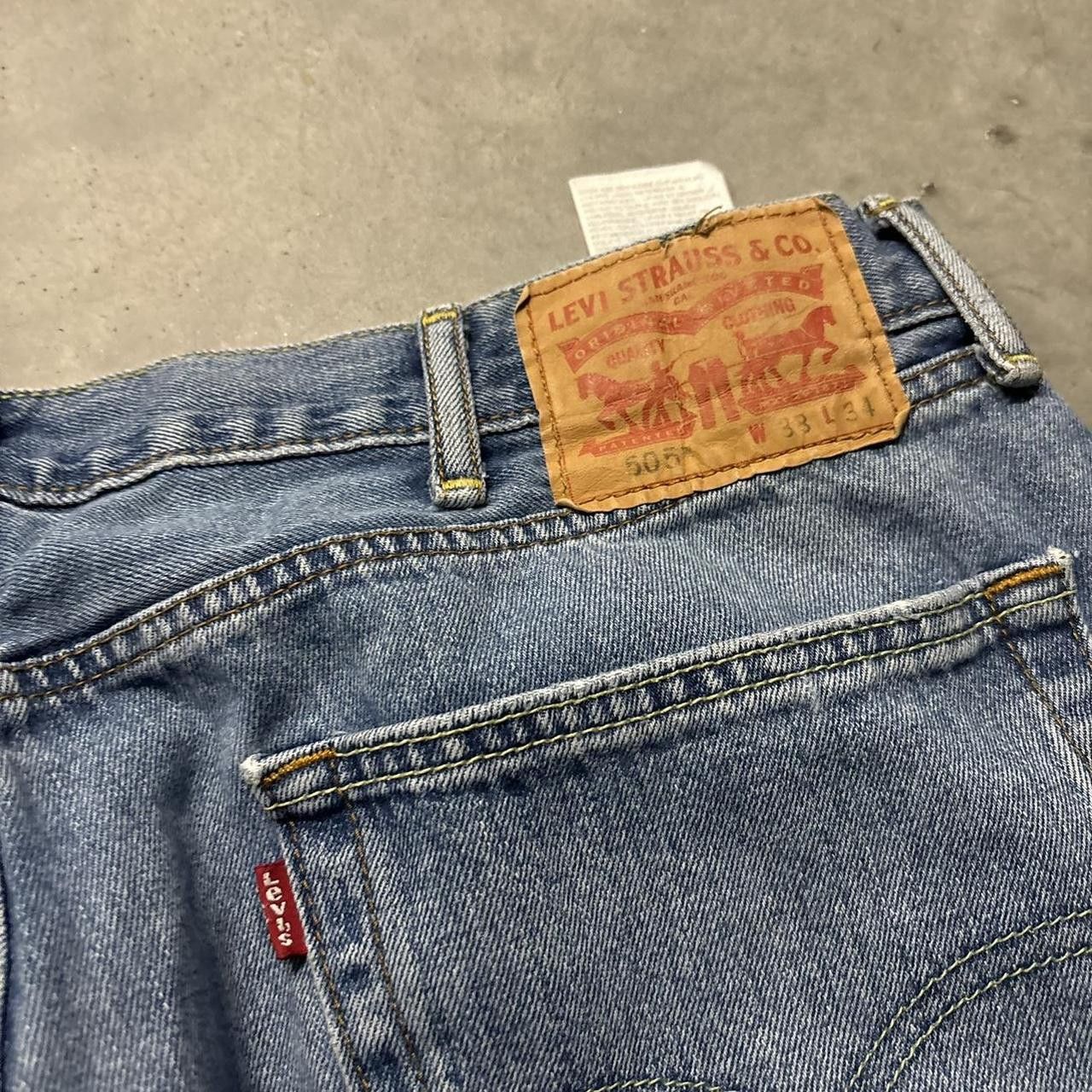 Levi's × Vintage Crazy Vintage Y2K/2000s Grunge Levi’s Faded Medium Wash Essential Denim Jeans! Size US 36 / EU 52 - 7 Thumbnail